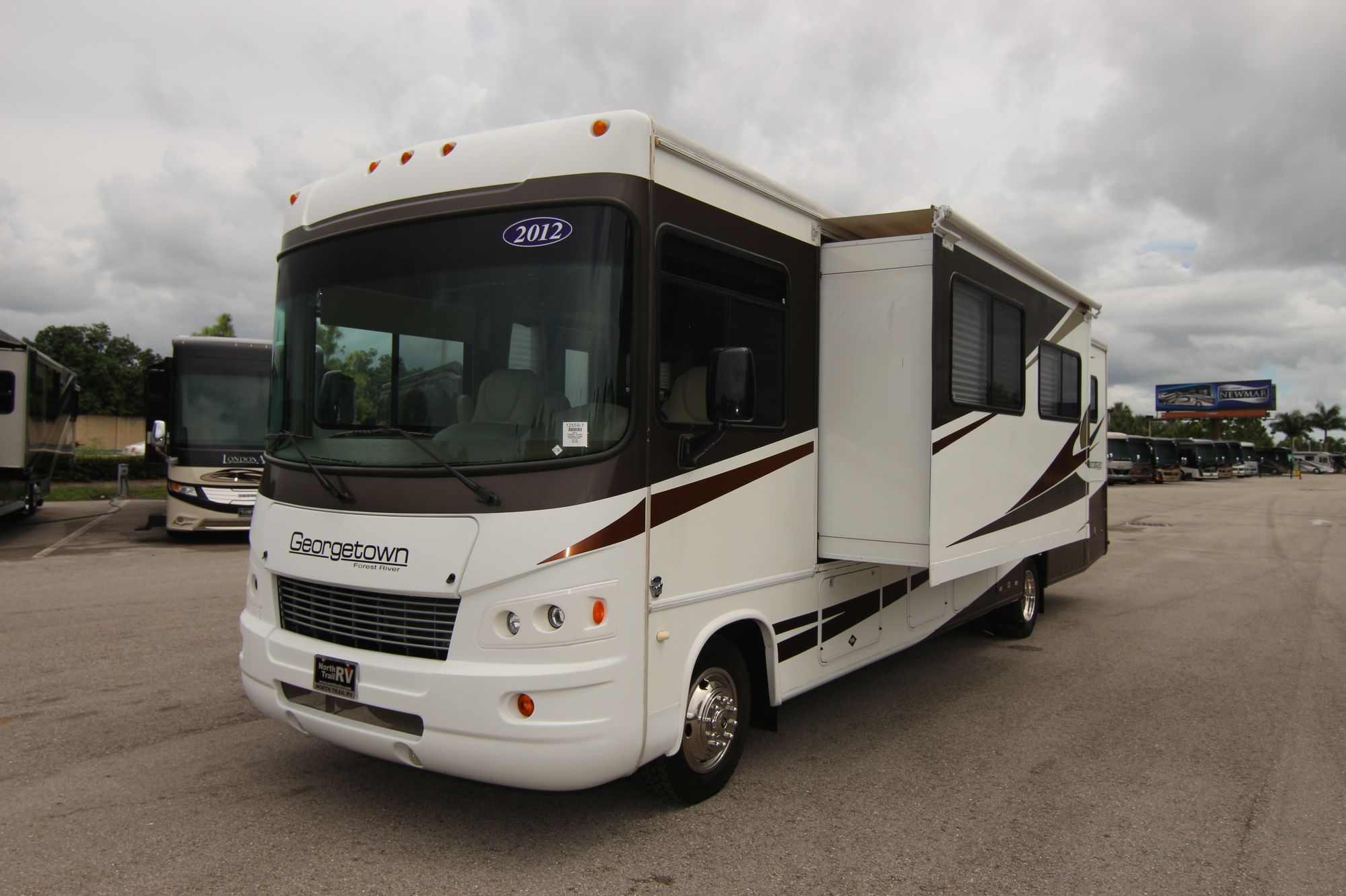 Used 2012 Forest River Georgetown 351DS Class A  For Sale