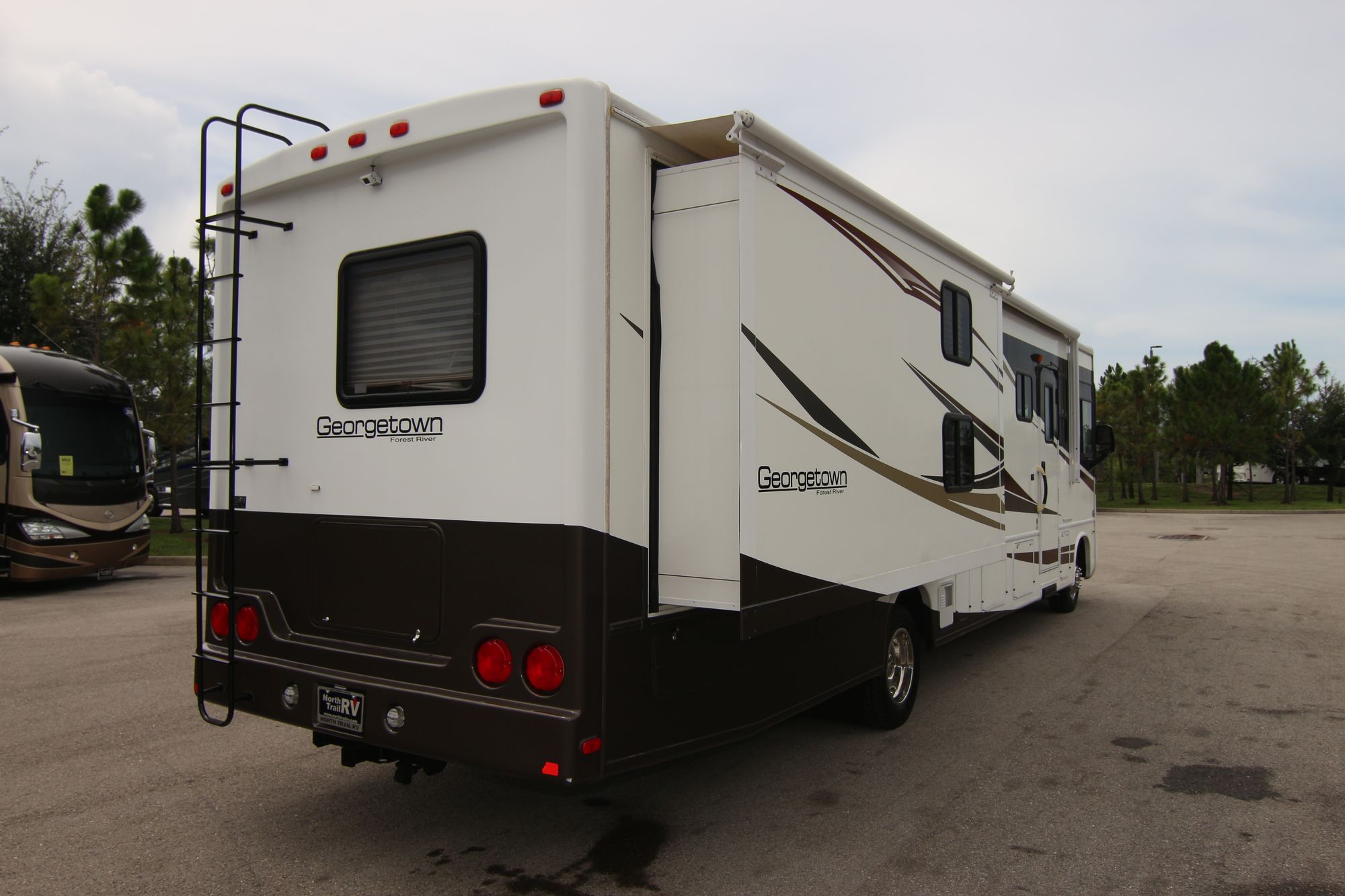 Used 2012 Forest River Georgetown 351DS Class A  For Sale