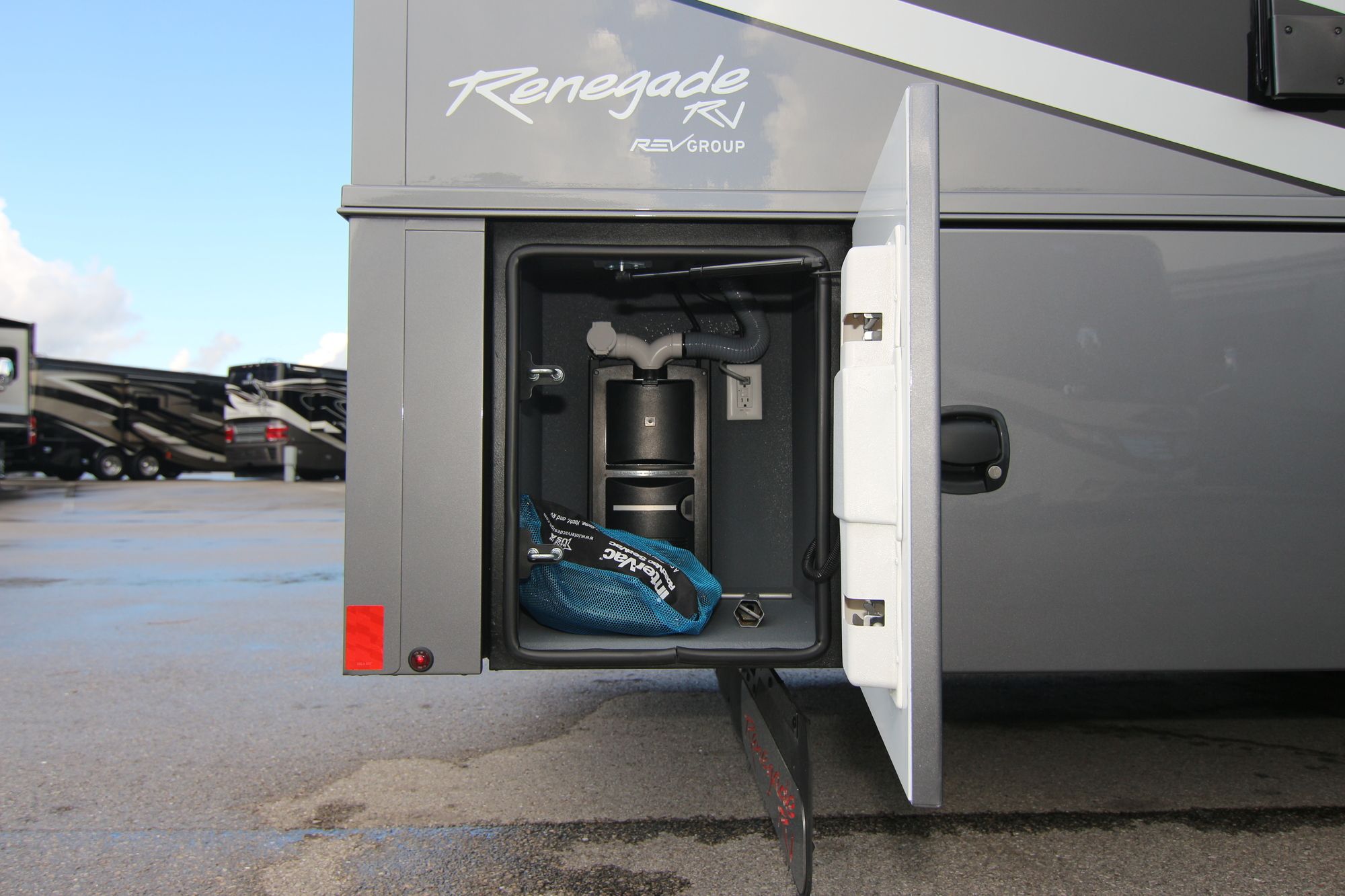 New 2020 Renegade Rv Classic 45CMR Super C  For Sale