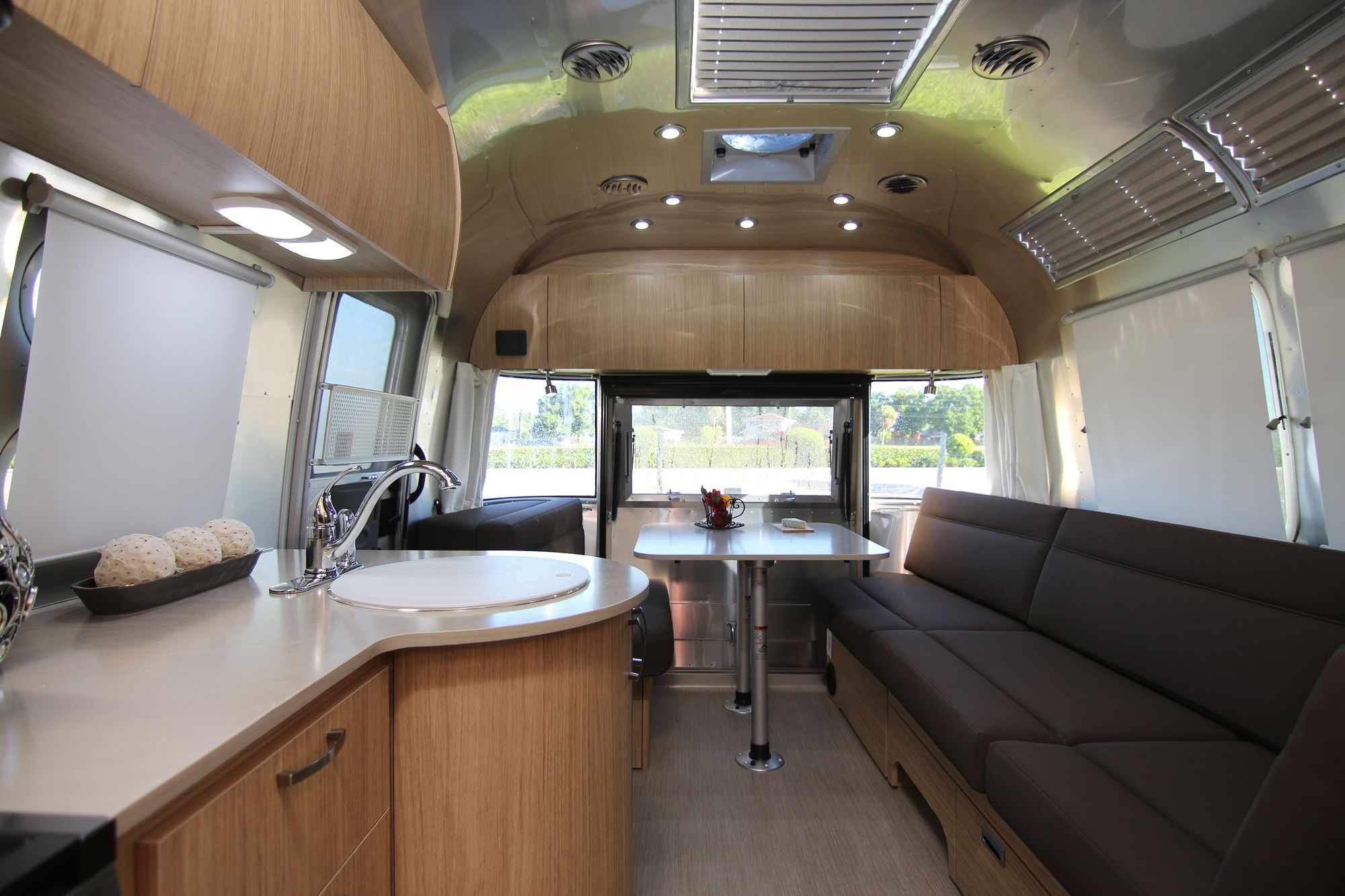 New 2020 Airstream Flying Cloud 27FB Travel Trailer  For Sale