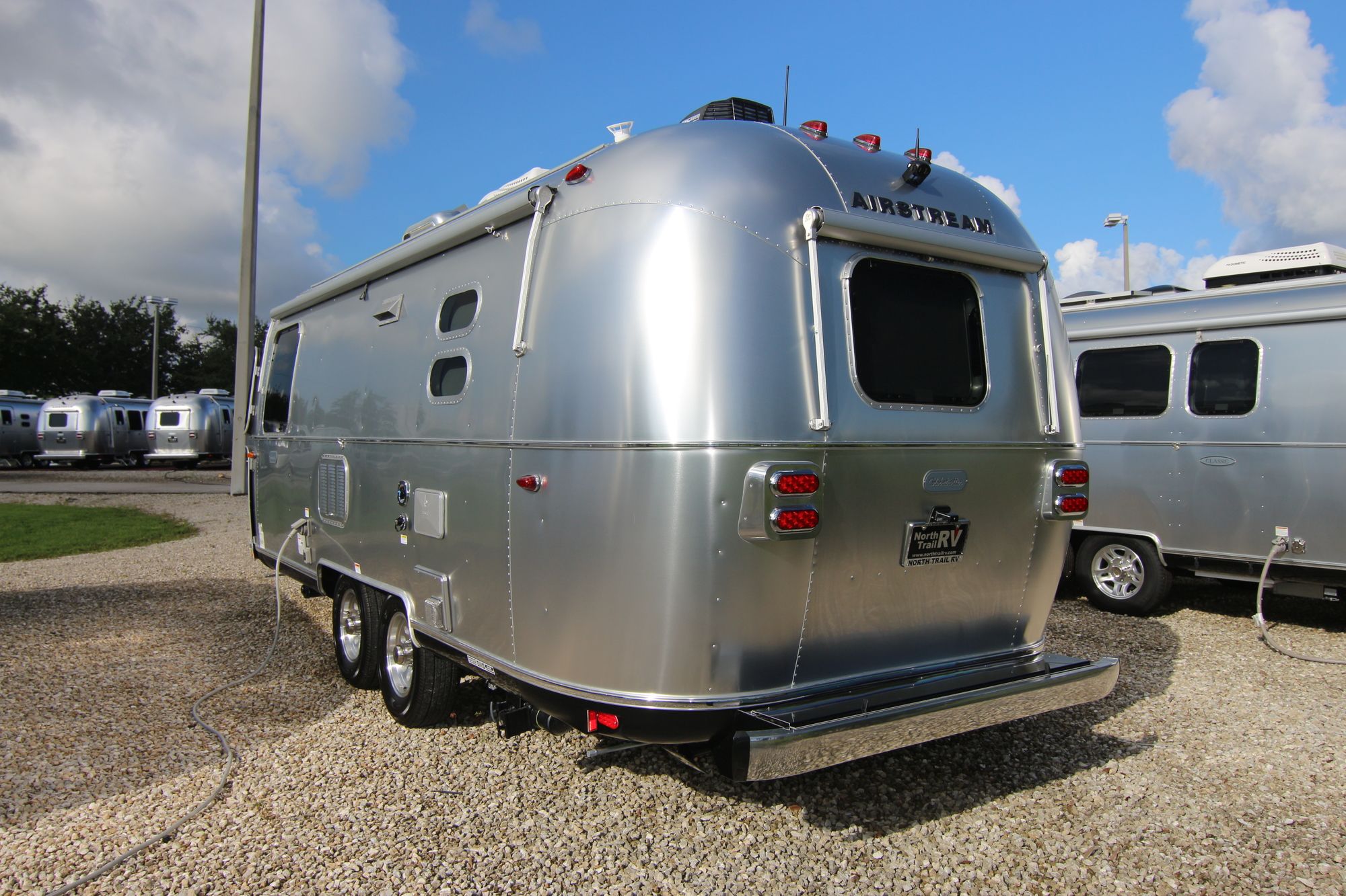 Used 2020 Airstream Globetrotter 23FB Travel Trailer  For Sale