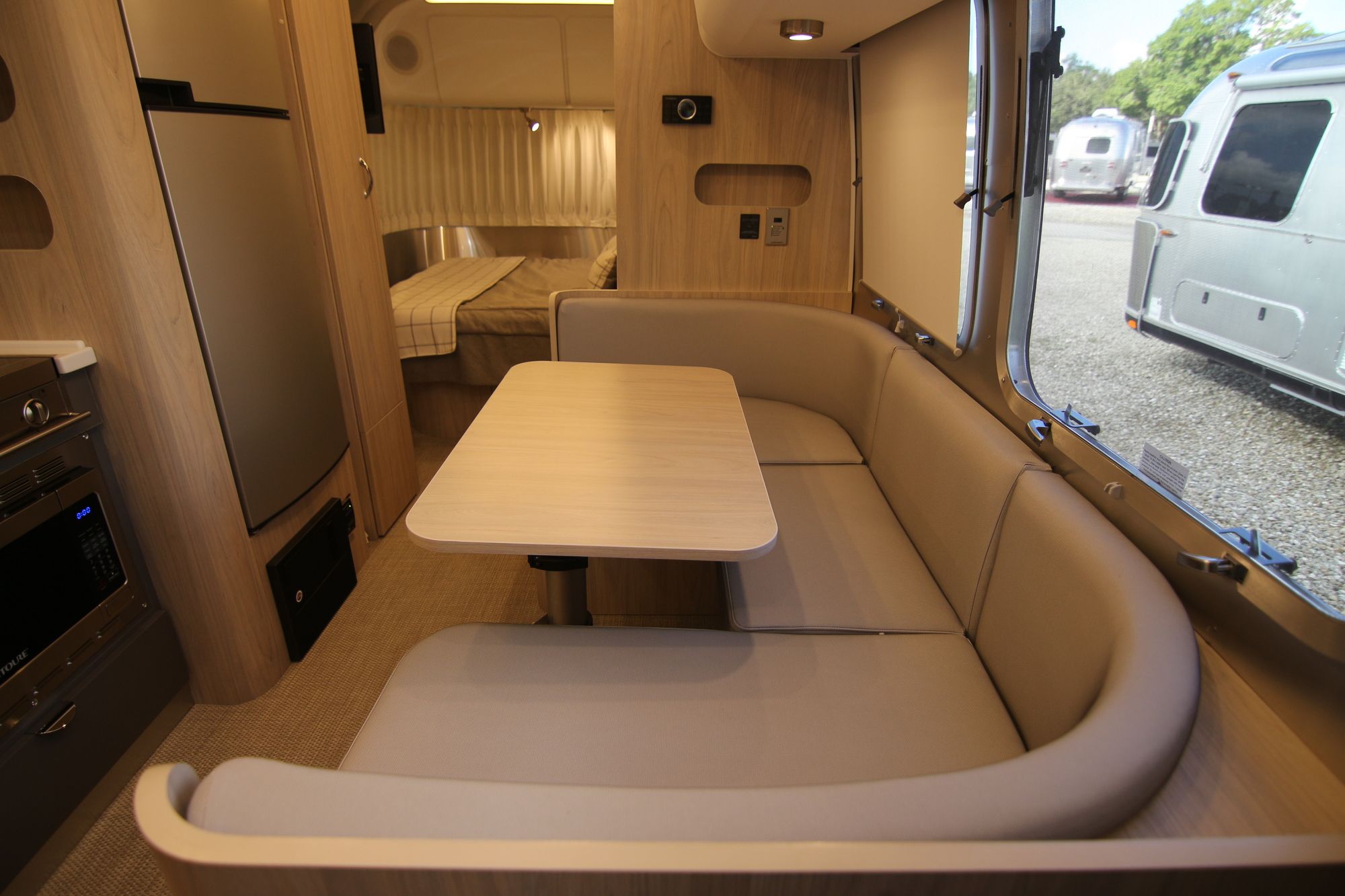 Used 2020 Airstream Globetrotter 23FB Travel Trailer  For Sale