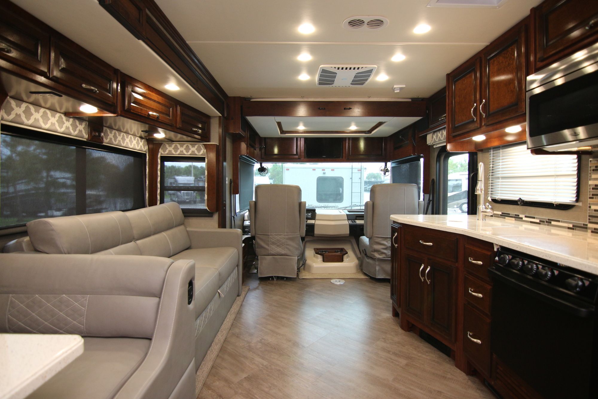 Used 2018 Fleetwood Bounder 36H Class A  For Sale