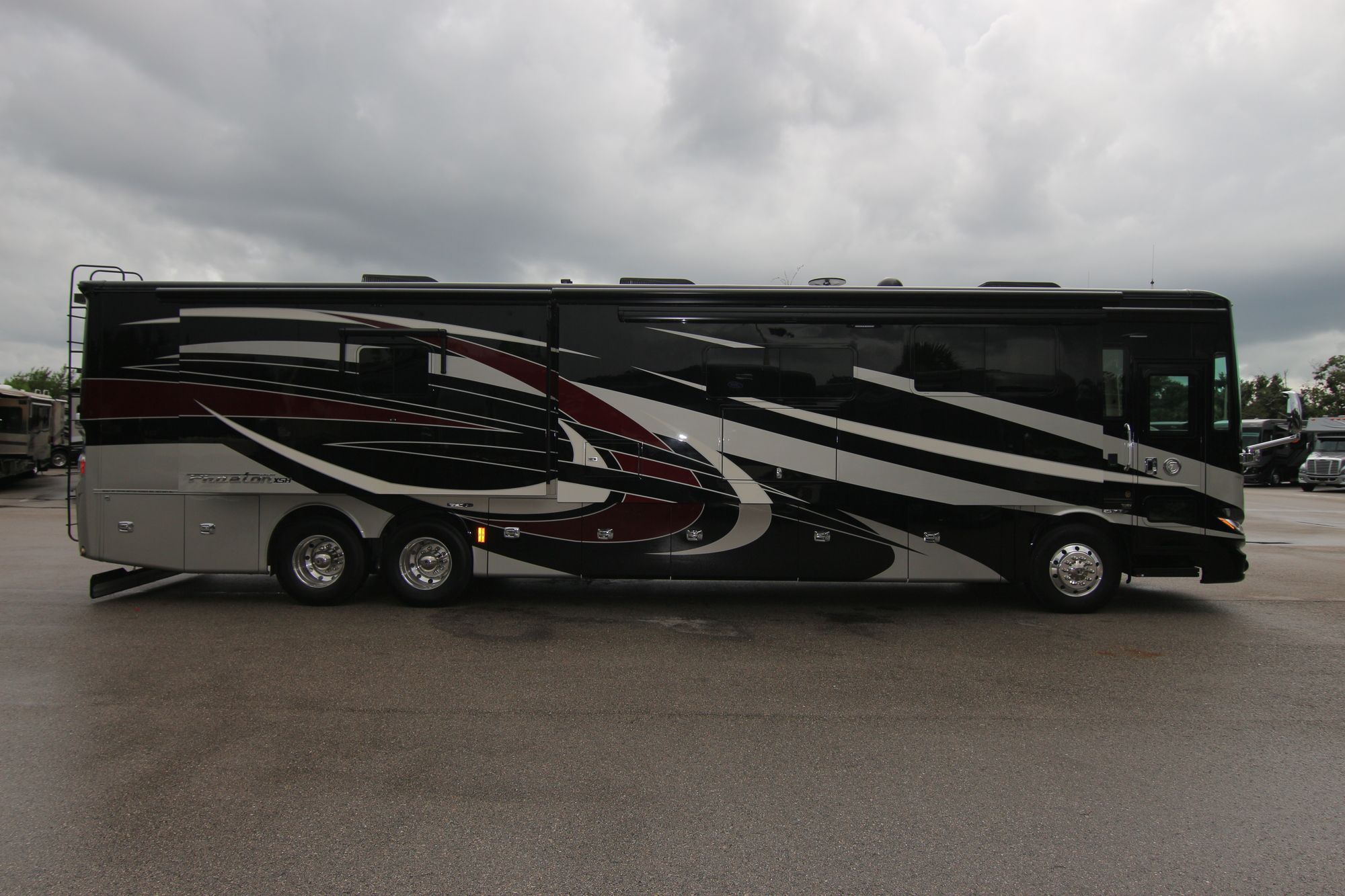 New 2019 Tiffin Motor Homes Phaeton 44OH Class A  For Sale