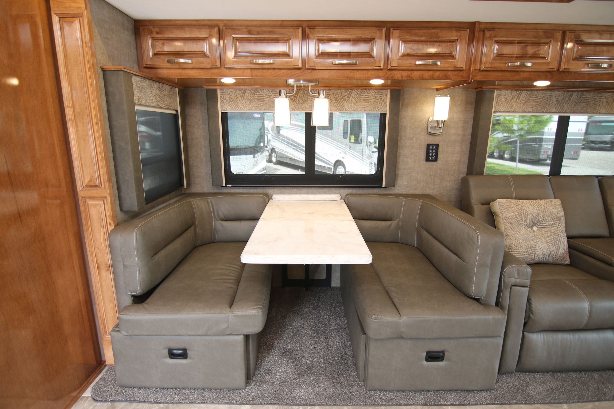 New 2020 Renegade Rv Verona Le 38LDG Super C  For Sale