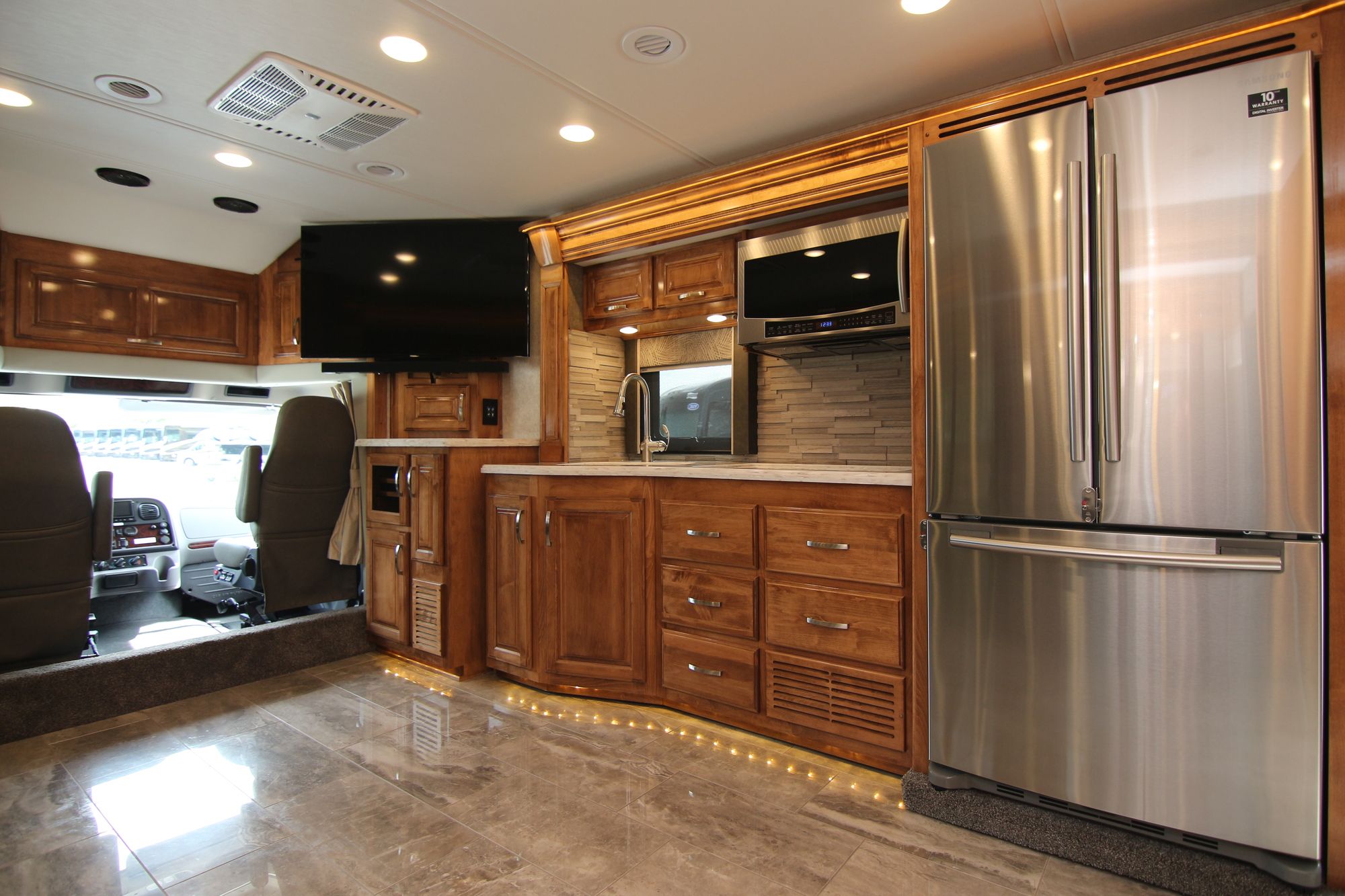 New 2020 Renegade Rv Verona Le 38LDG Super C  For Sale