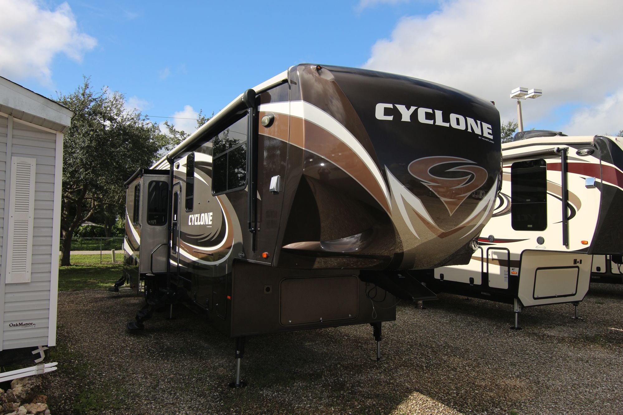 Used 2015 Heartland Rv Cyclone 4000 HD Fifth Wheel  For Sale