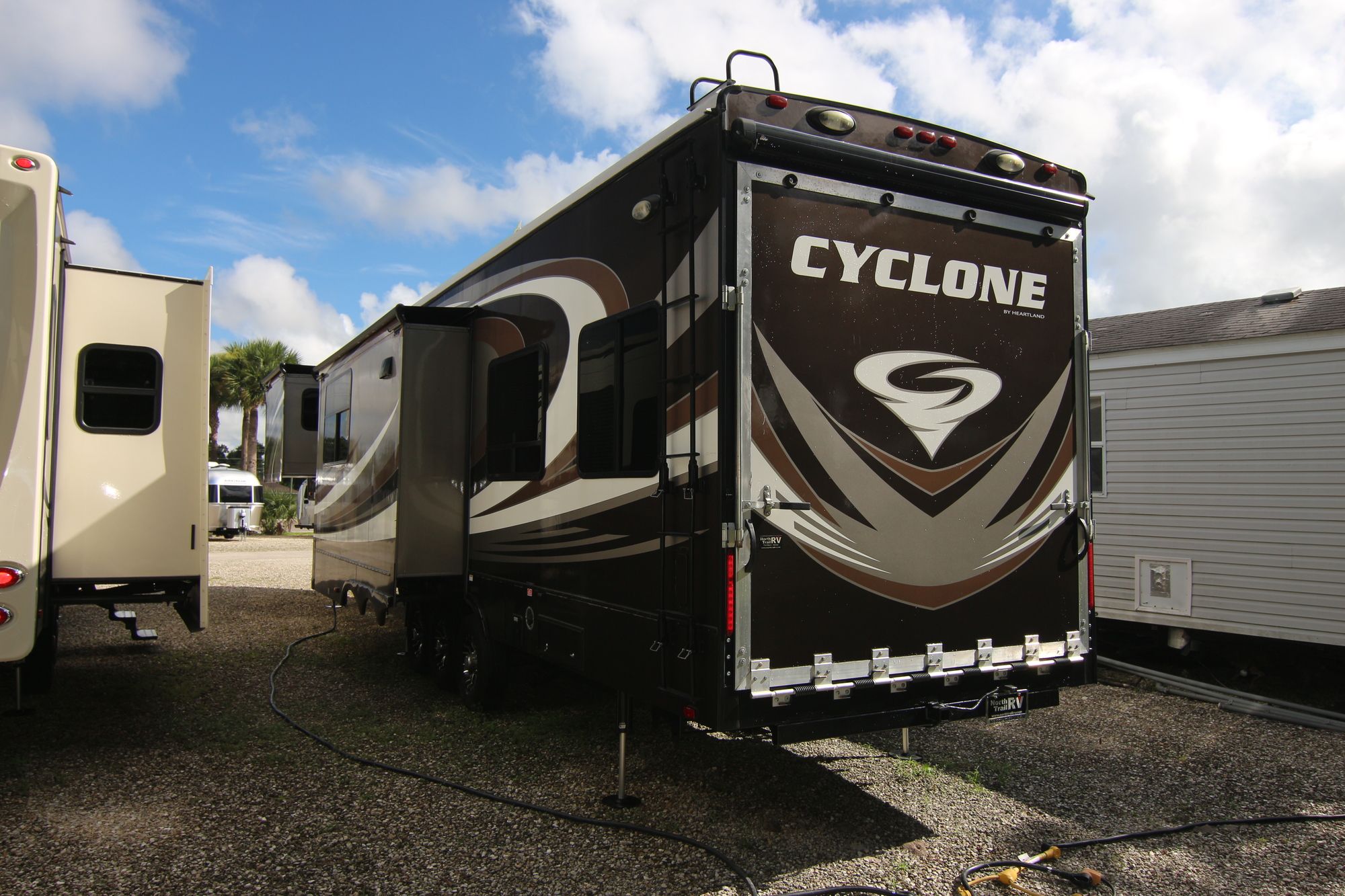 Used 2015 Heartland Rv Cyclone 4000 HD Fifth Wheel  For Sale