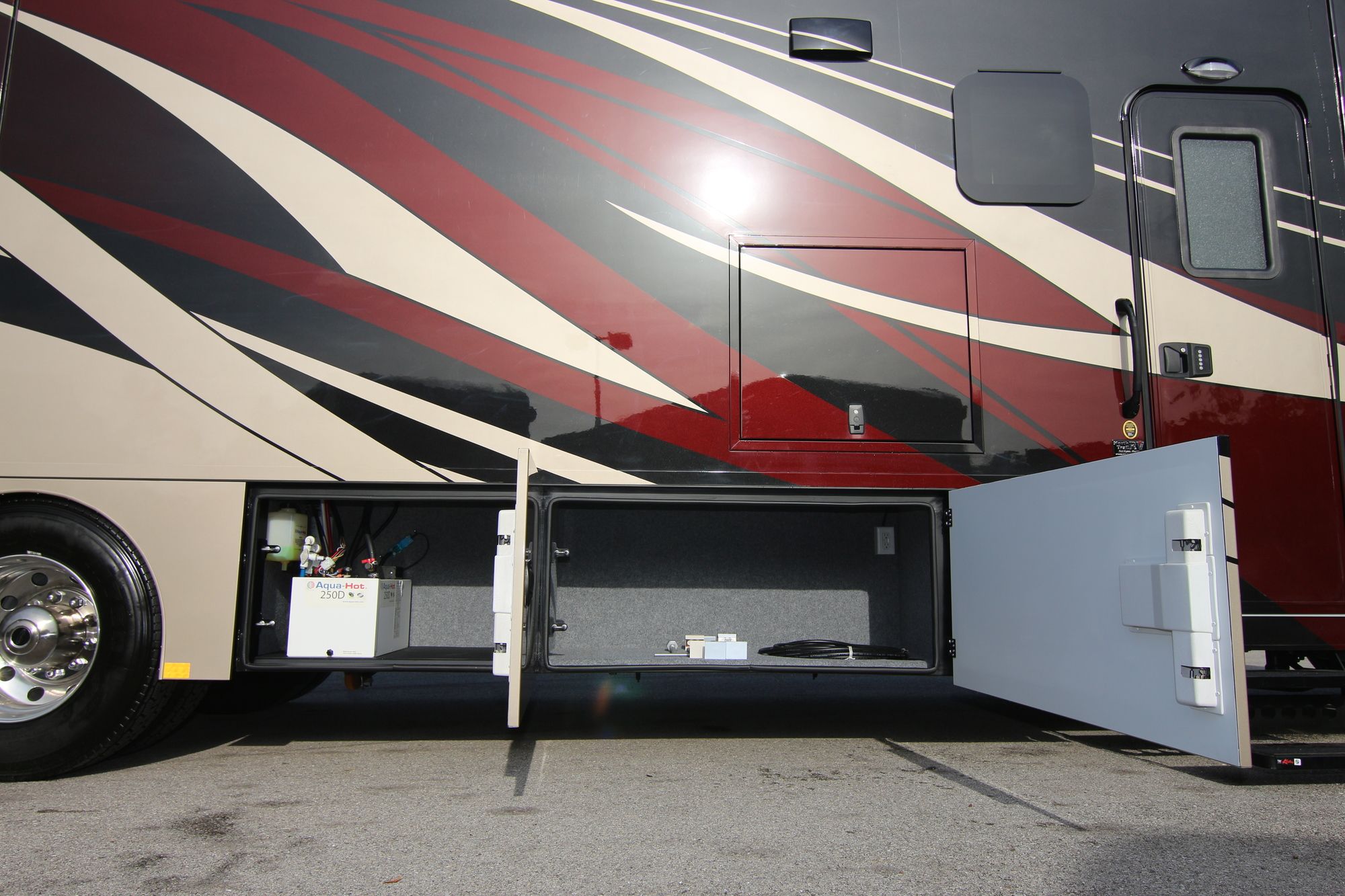 New 2020 Renegade Rv Verona 34VQB Super C  For Sale