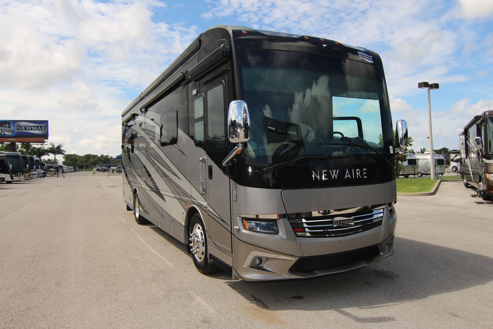 Used 2018 Newmar New Aire 3341 Class A  For Sale