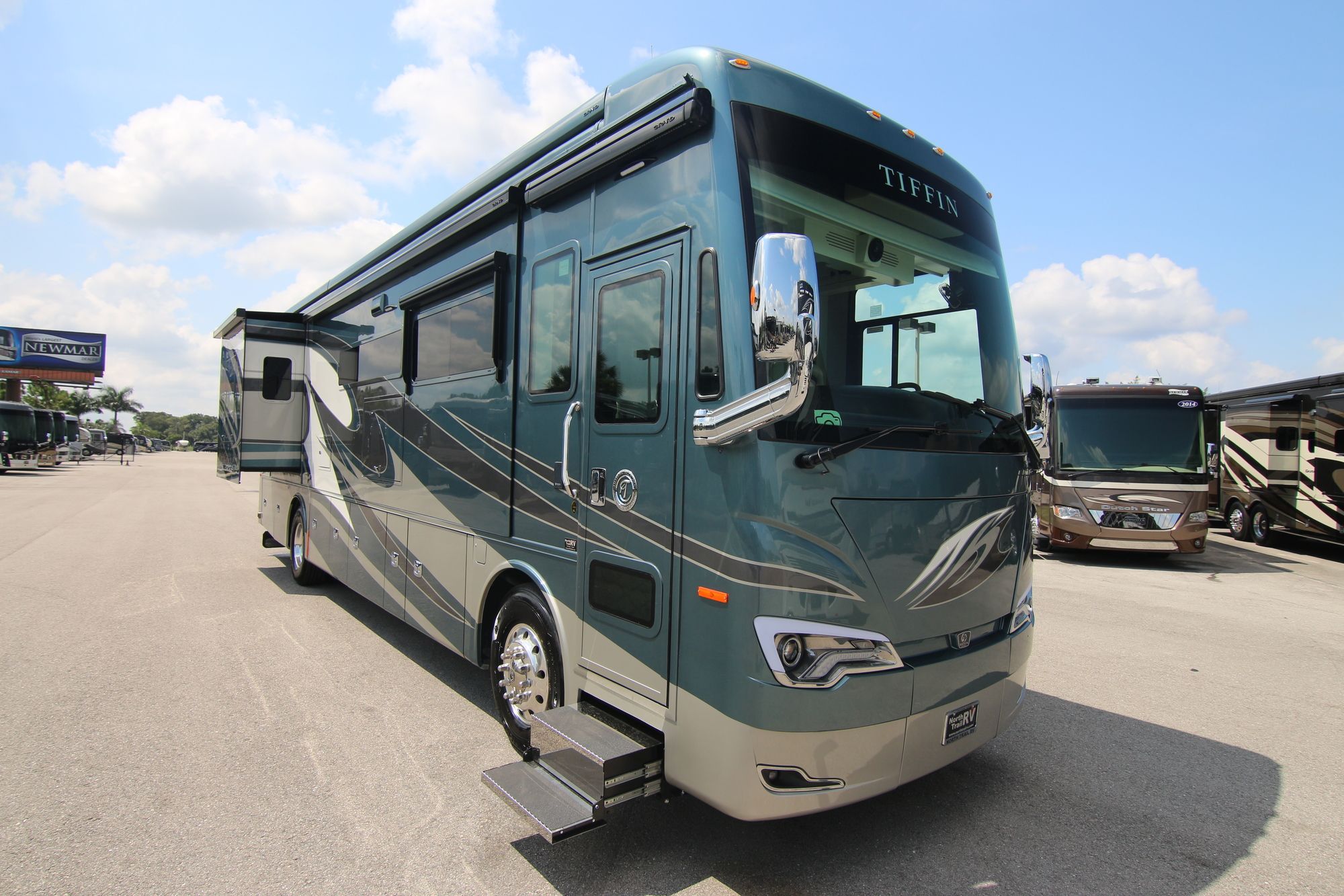 New 2020 Tiffin Motor Homes Allegro Bus 37AP Class A  For Sale