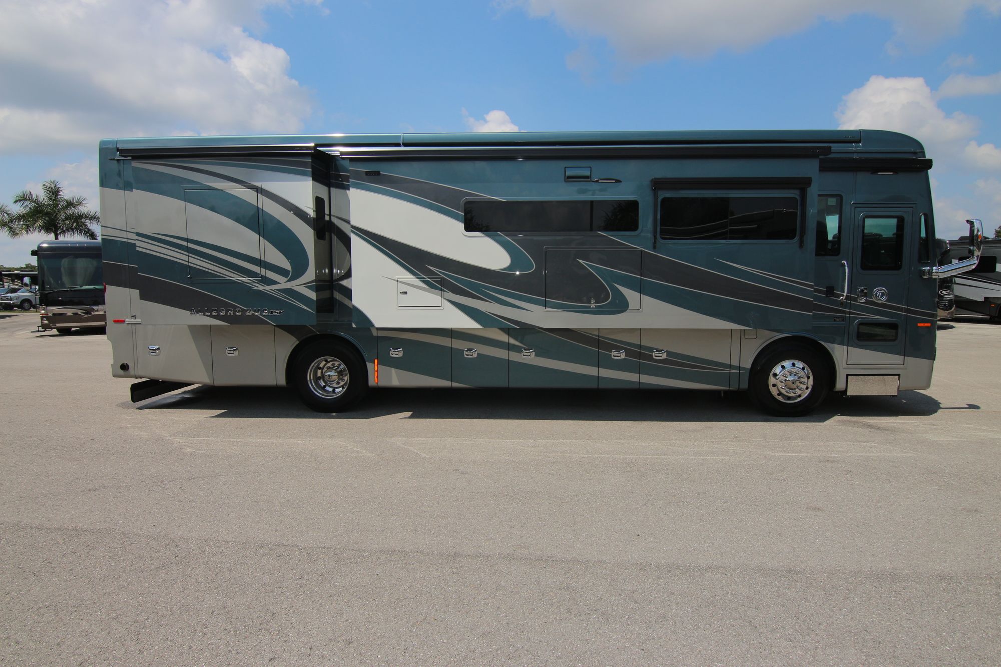 New 2020 Tiffin Motor Homes Allegro Bus 37AP Class A  For Sale