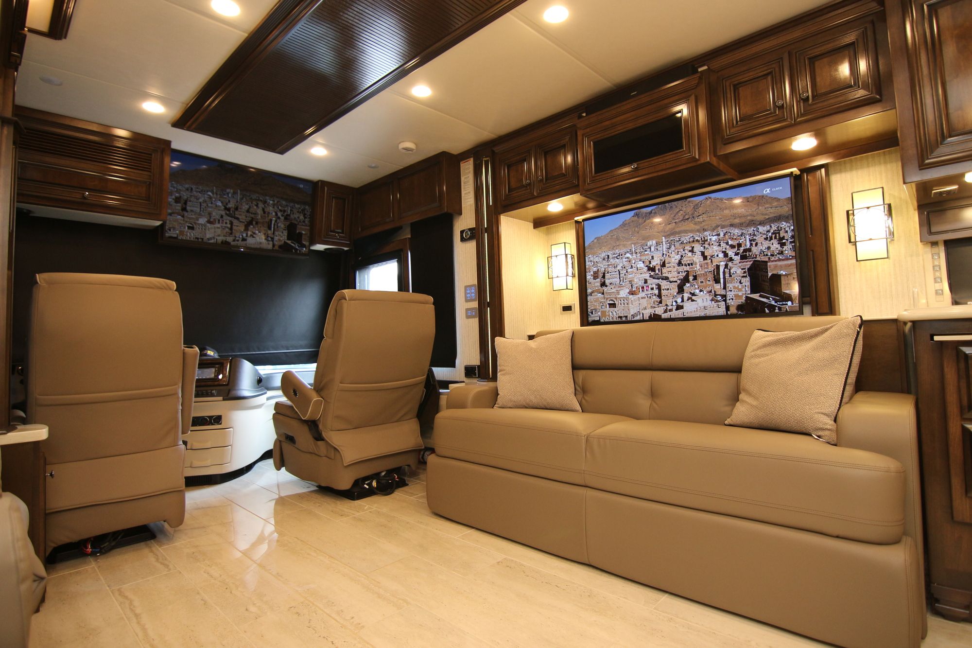 Used 2019 Newmar Dutch Star 4369 Class A  For Sale