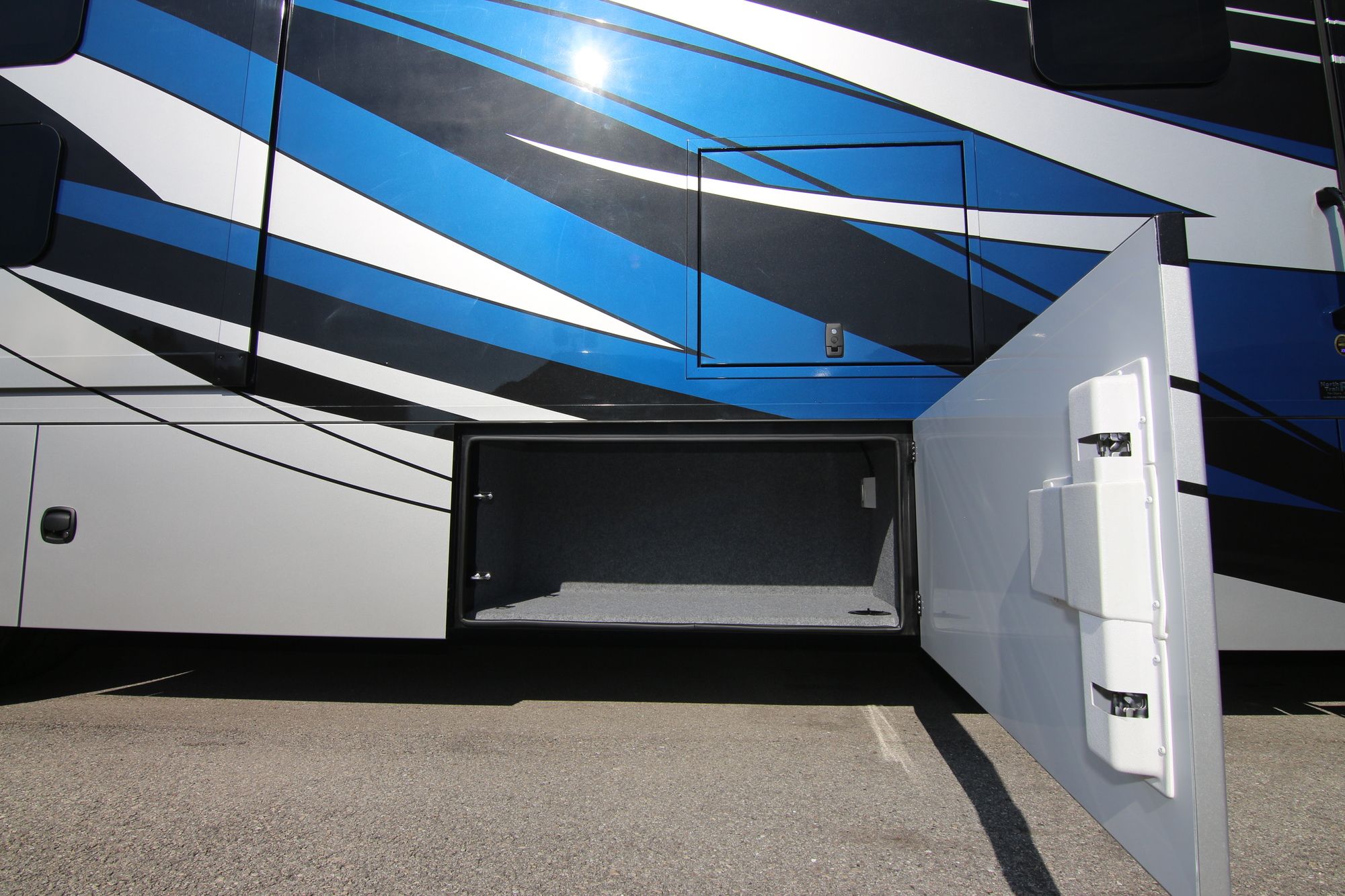 New 2020 Renegade Rv Verona 40VBH Super C  For Sale