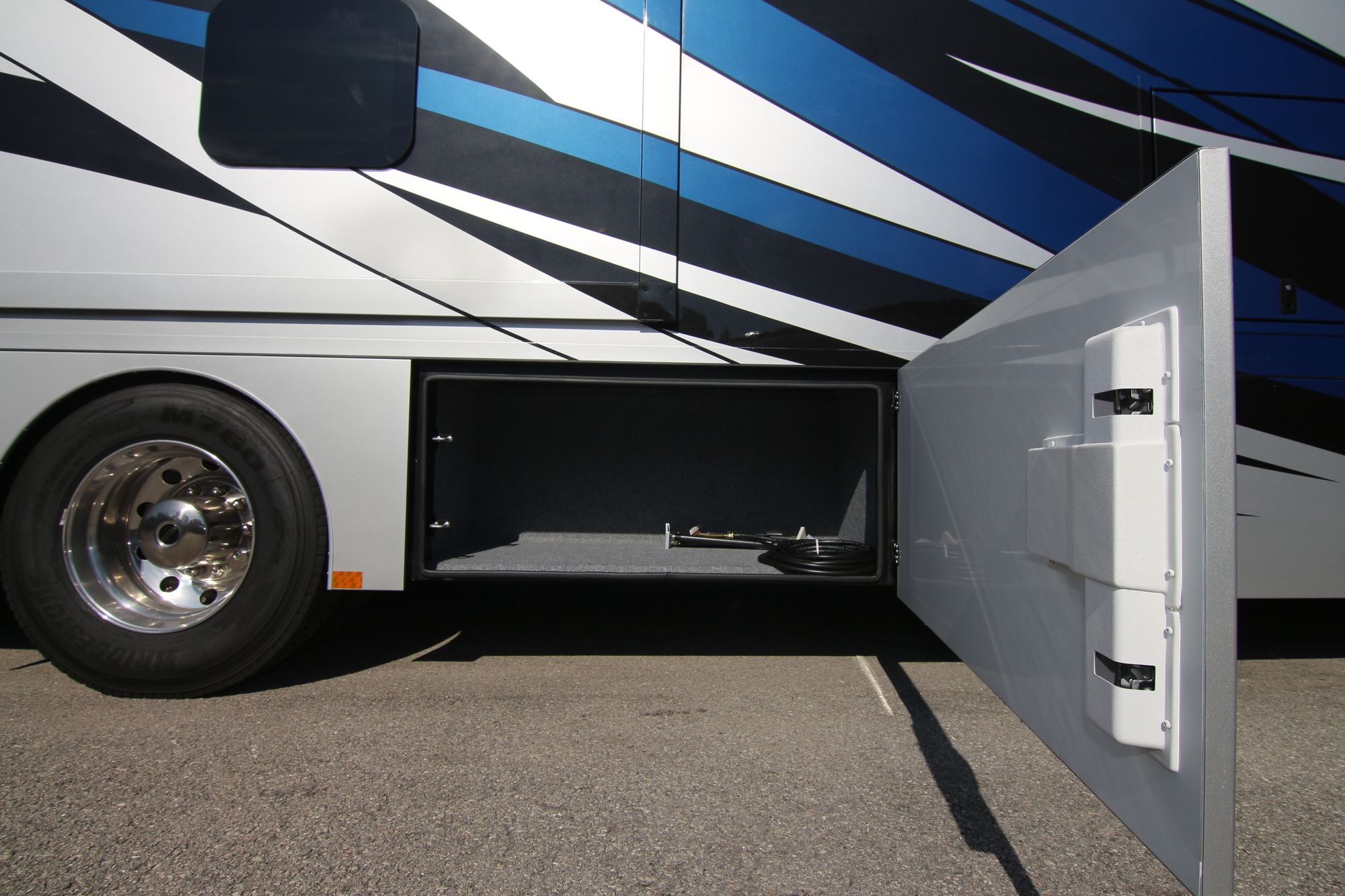New 2020 Renegade Rv Verona 40VBH Super C  For Sale