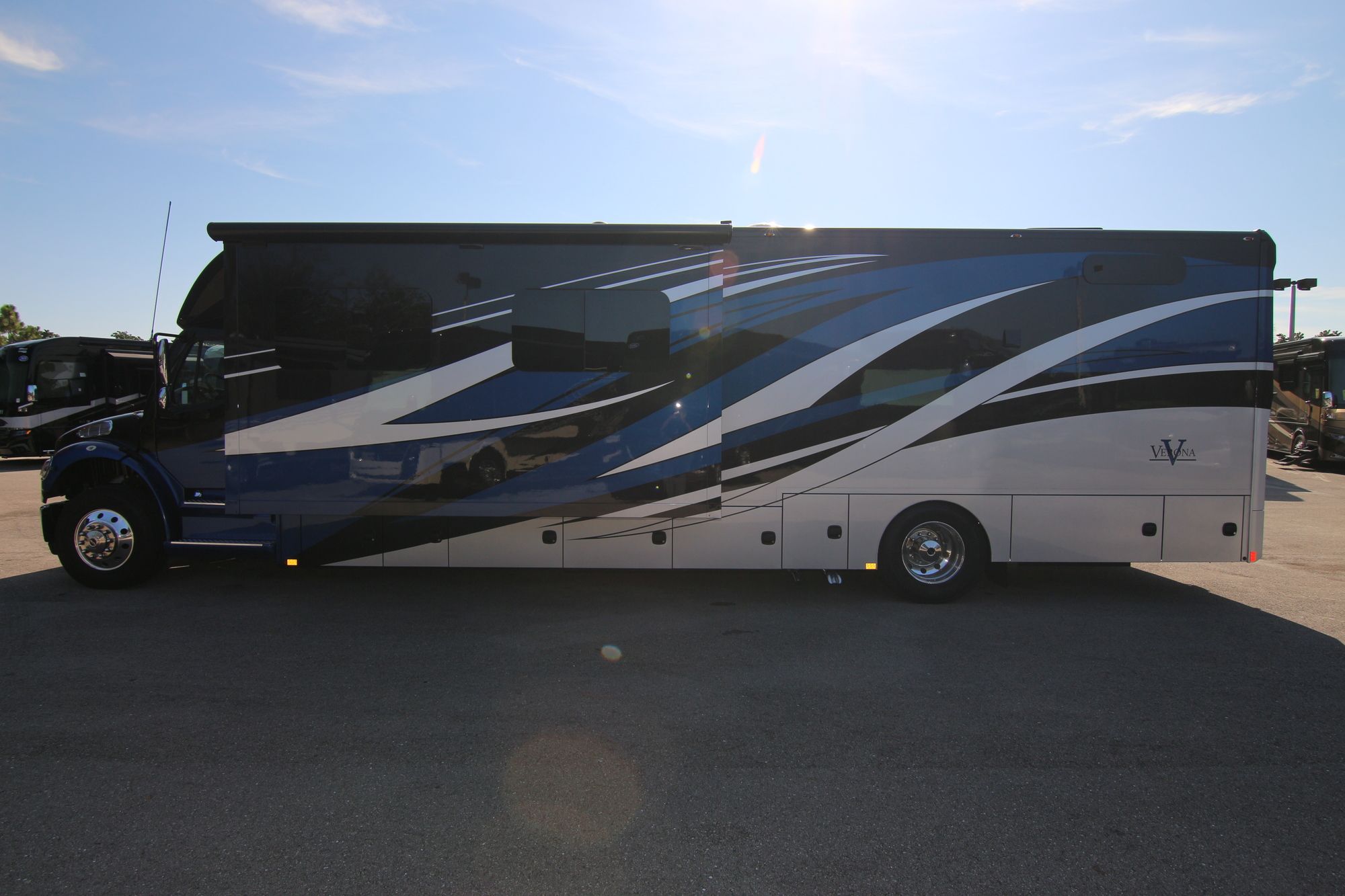 New 2020 Renegade Rv Verona 40VBH Super C  For Sale