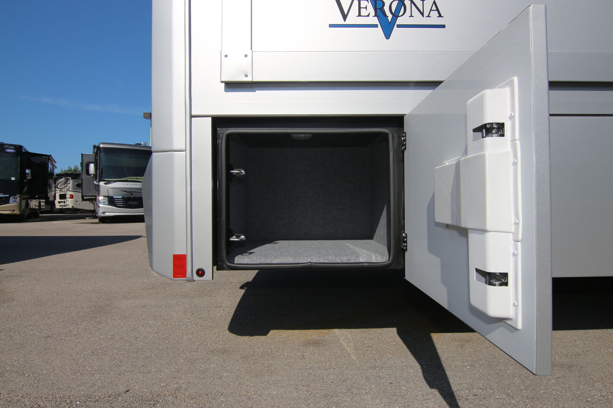 New 2020 Renegade Rv Verona 40VBH Super C  For Sale