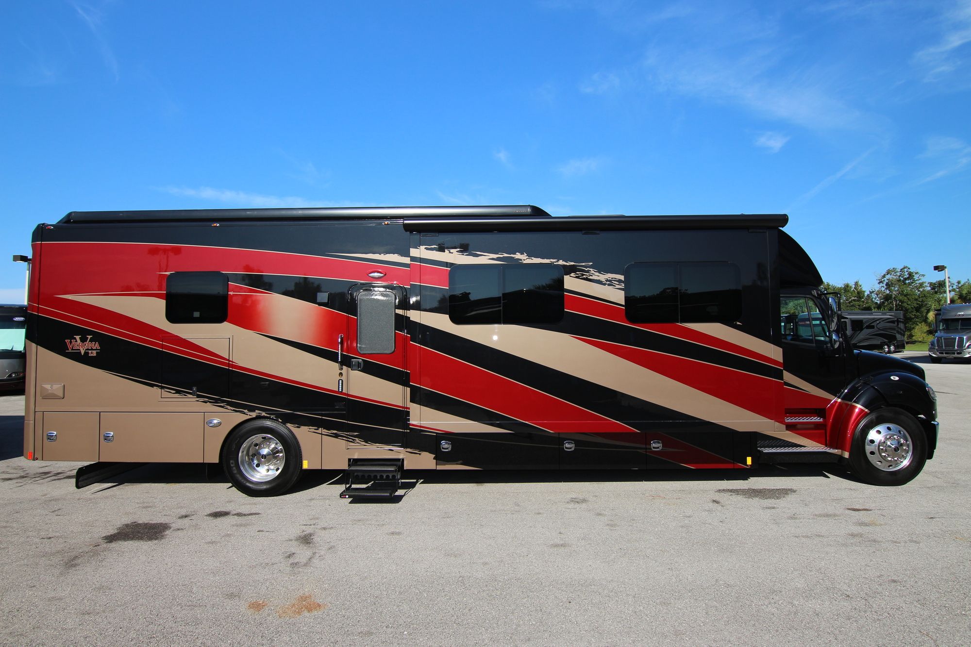 New 2020 Renegade Rv Verona Le 40LRB Super C  For Sale