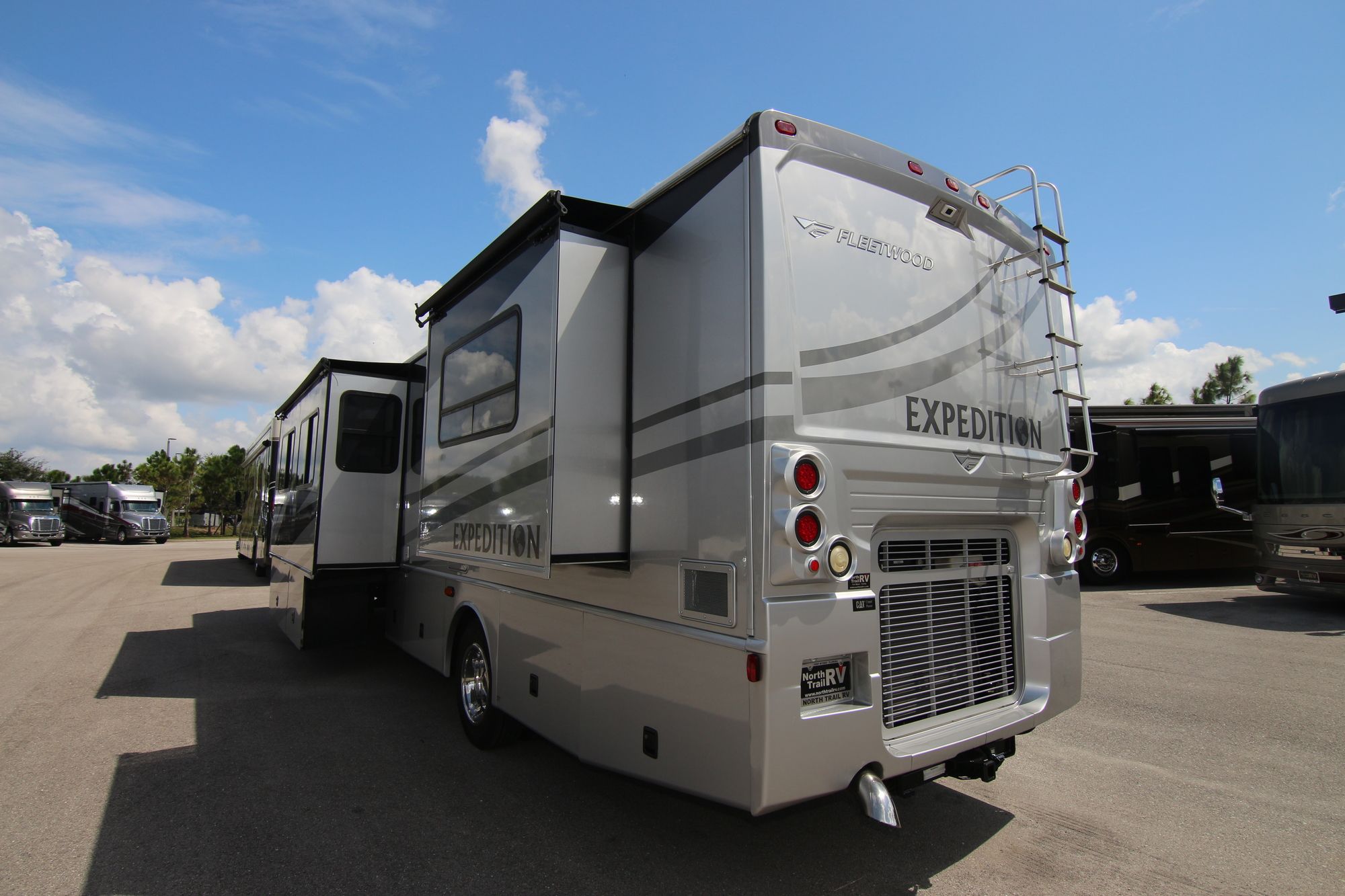 Used 2006 Fleetwood Expedition 38L Class A  For Sale