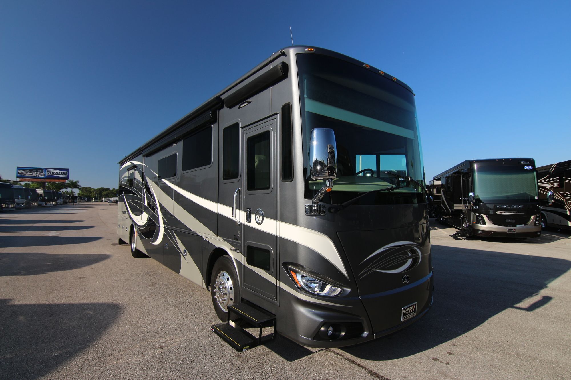 New 2019 Tiffin Motor Homes Phaeton 40IH Class A  For Sale