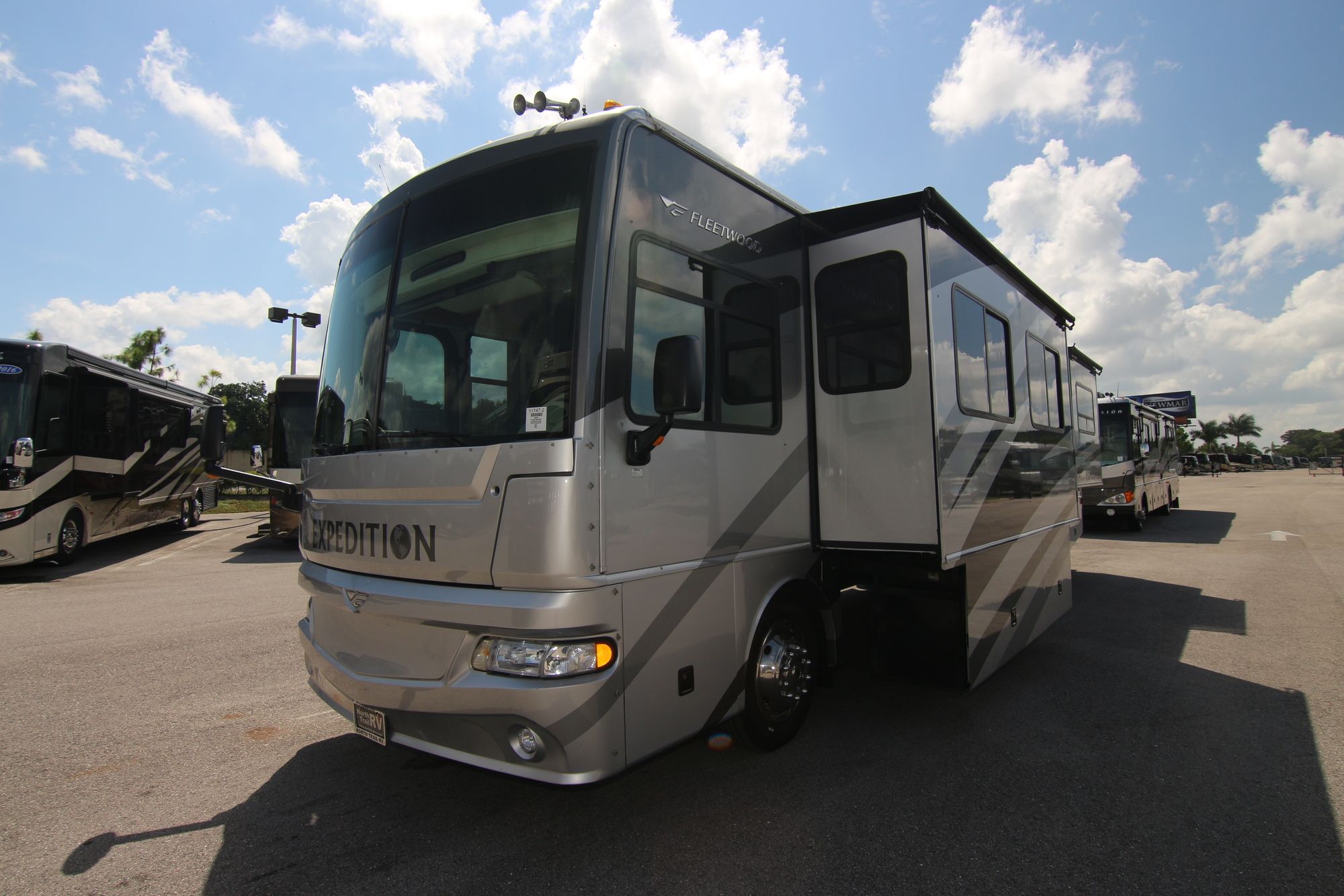 Used 2006 Fleetwood Expedition 38L Class A  For Sale