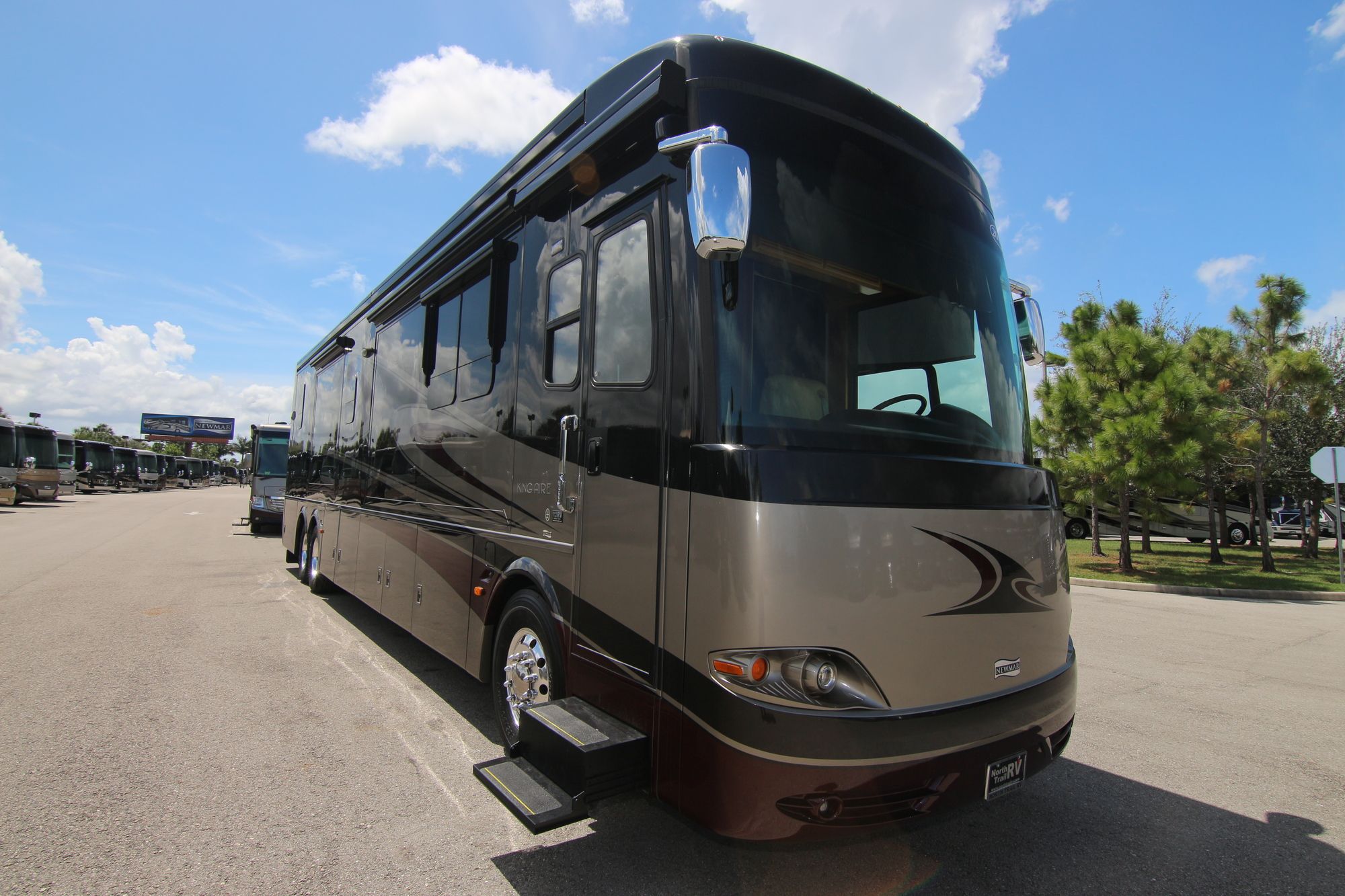 Used 2009 Newmar King Aire 4566 Class A  For Sale