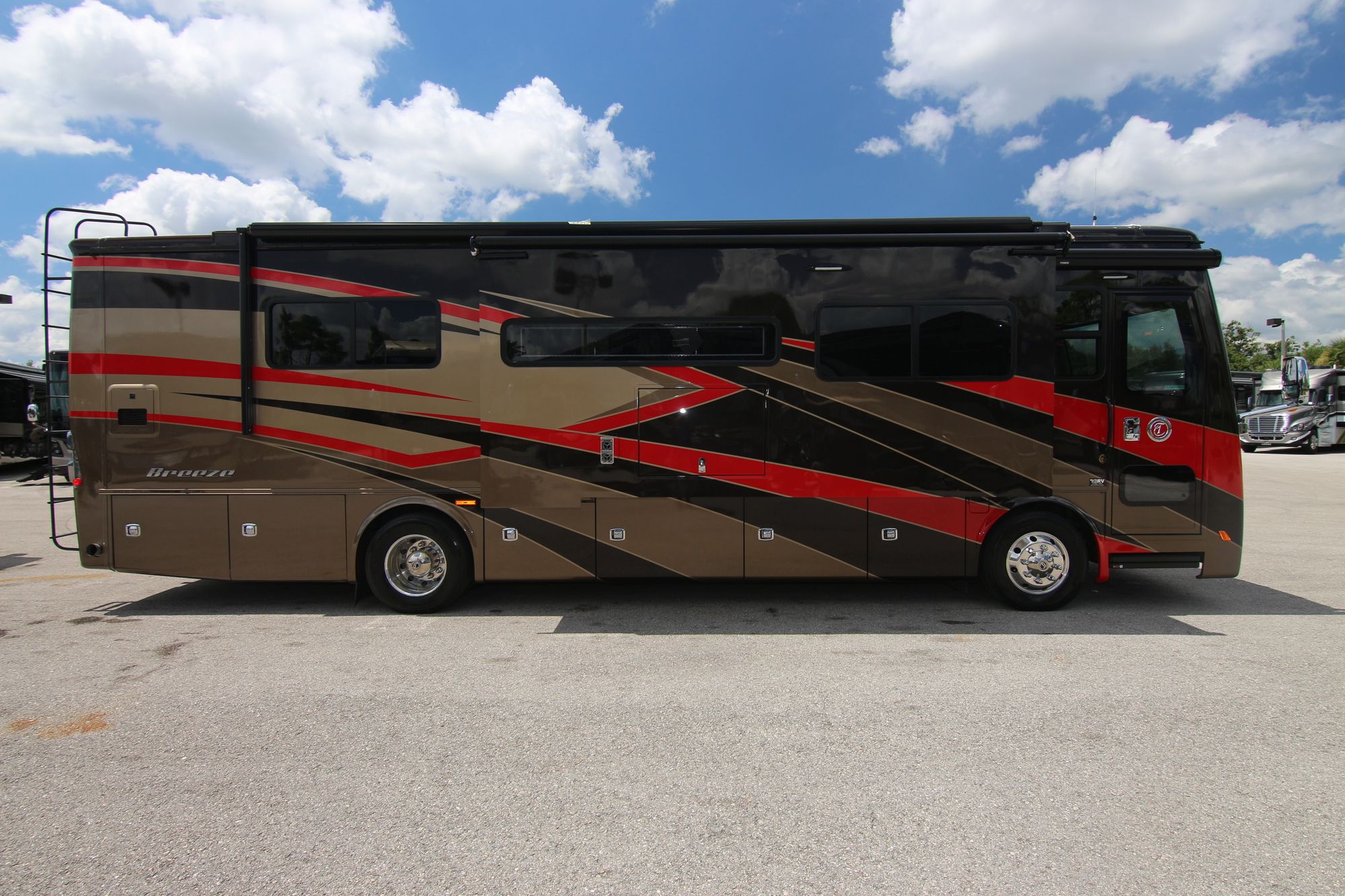 New 2020 Tiffin Motor Homes Breeze 33BR Class A  For Sale