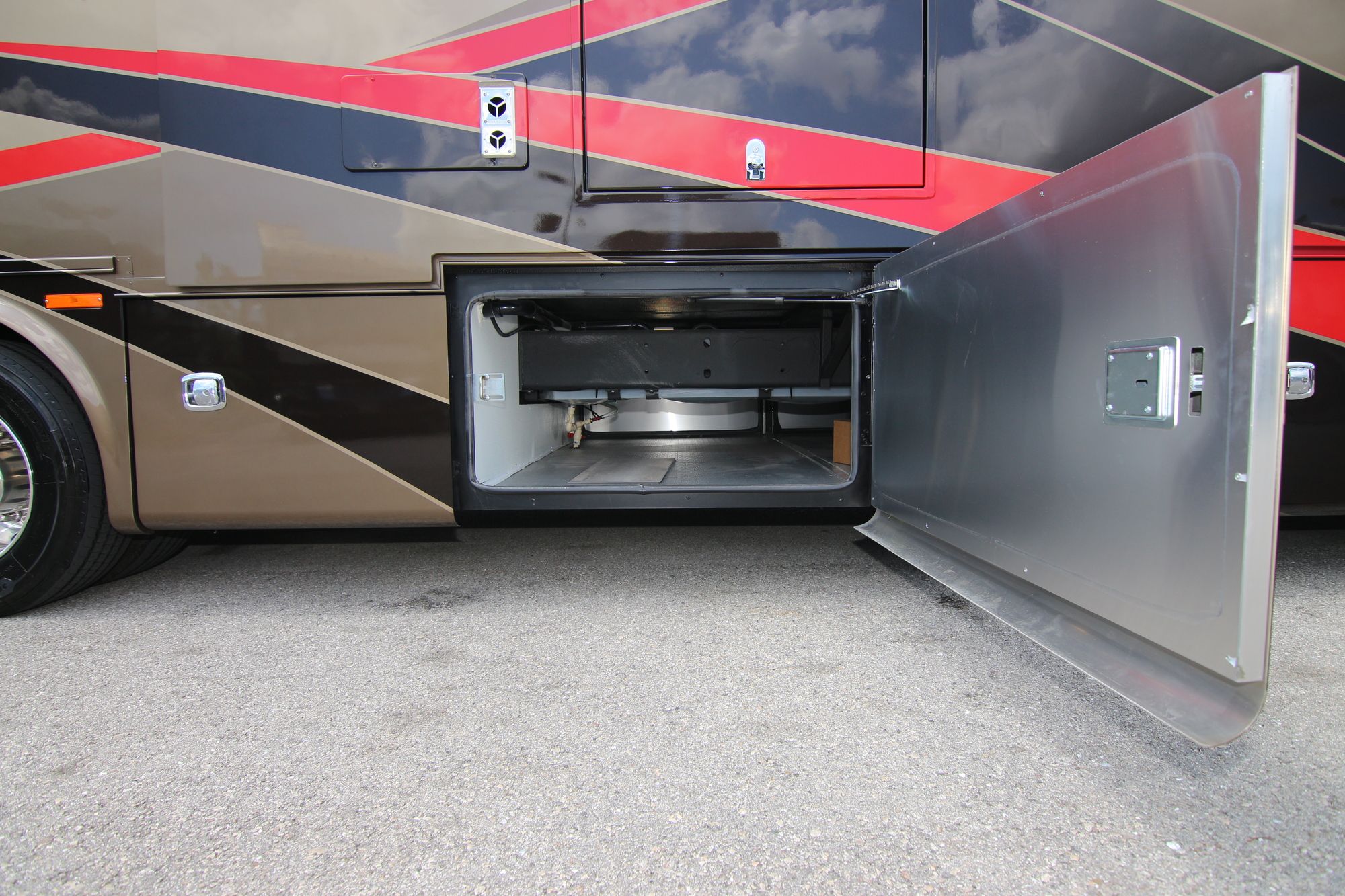 New 2020 Tiffin Motor Homes Breeze 33BR Class A  For Sale