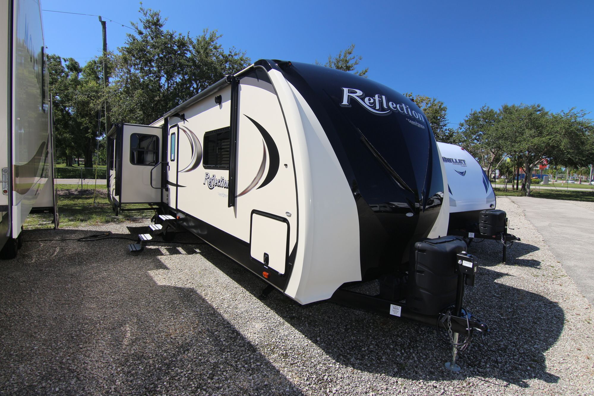 Used 2019 Grand Design Reflection 31RLTS Travel Trailer  For Sale