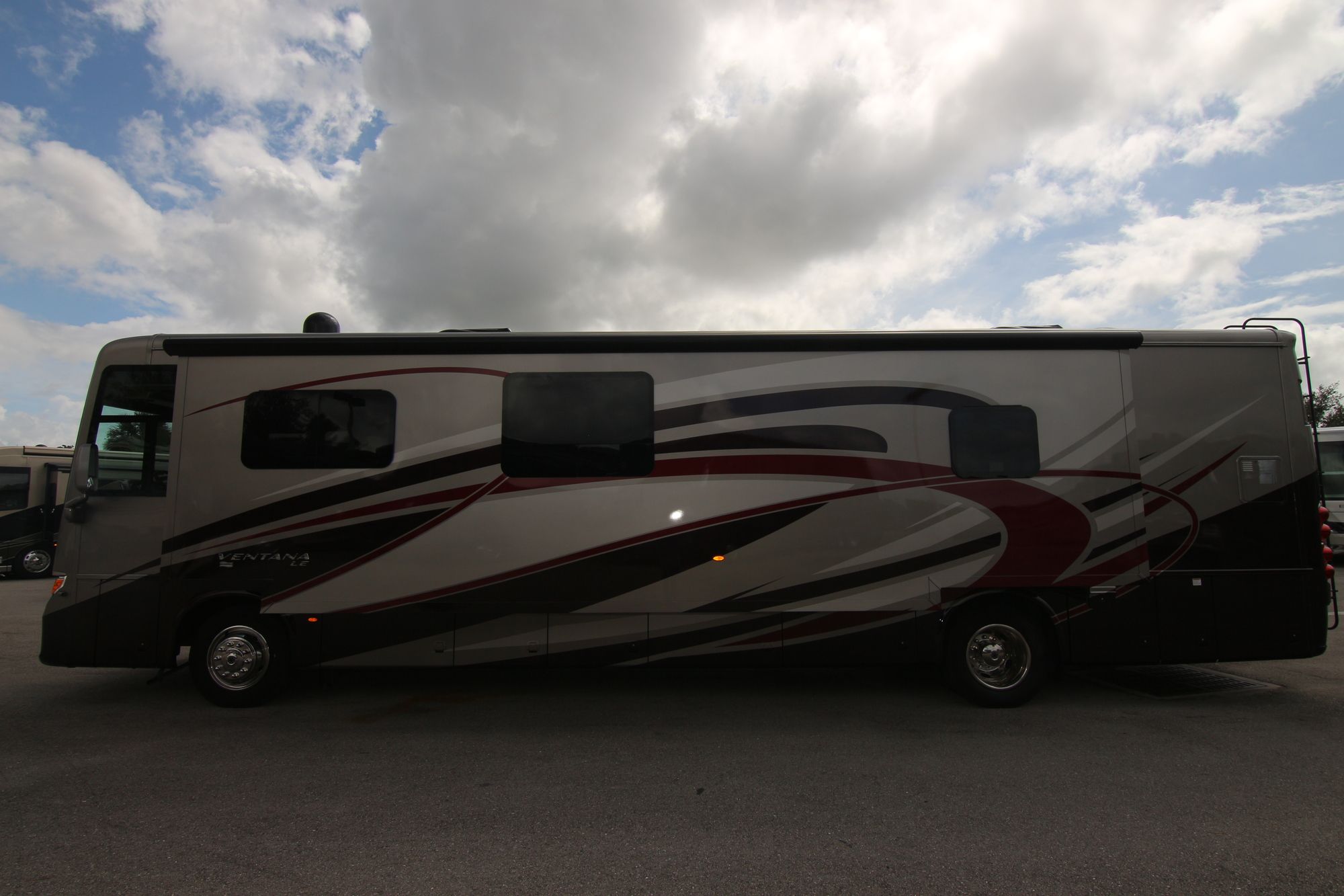 New 2019 Newmar Ventana Le 4037 Class A  For Sale