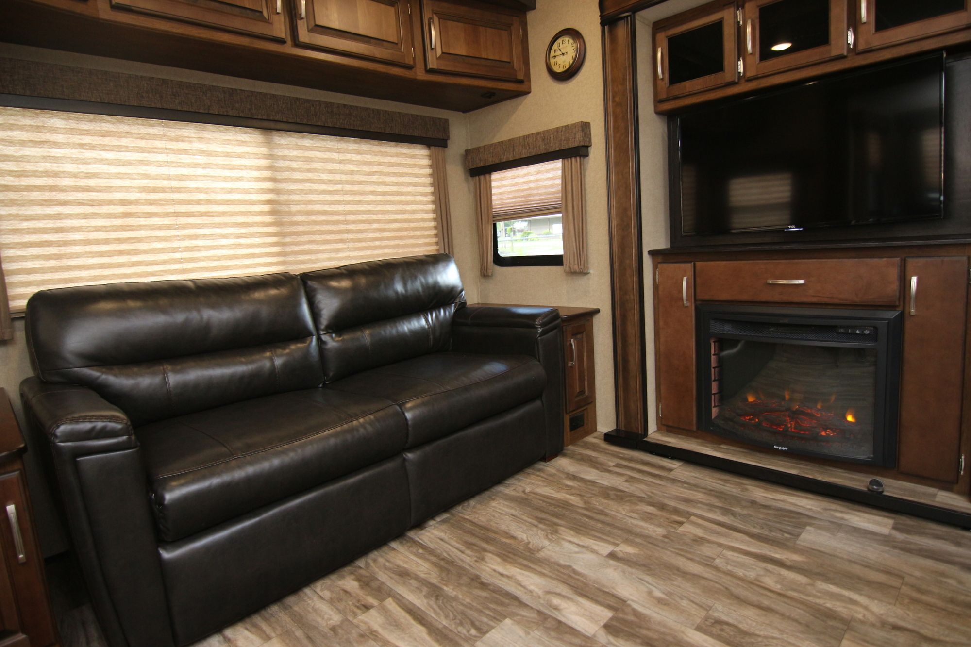 Used 2019 Grand Design Reflection 31RLTS Travel Trailer  For Sale