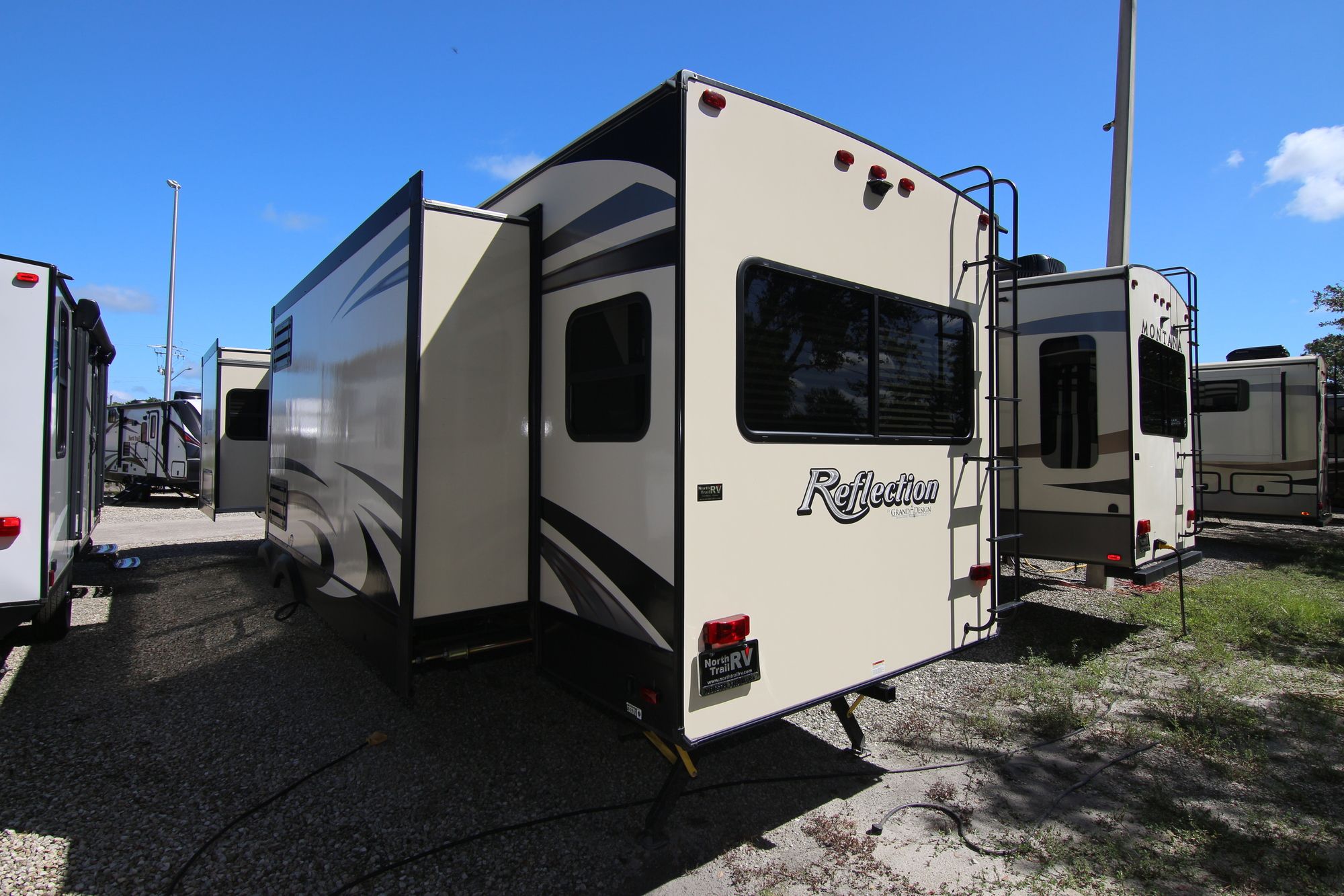 Used 2019 Grand Design Reflection 31RLTS Travel Trailer  For Sale