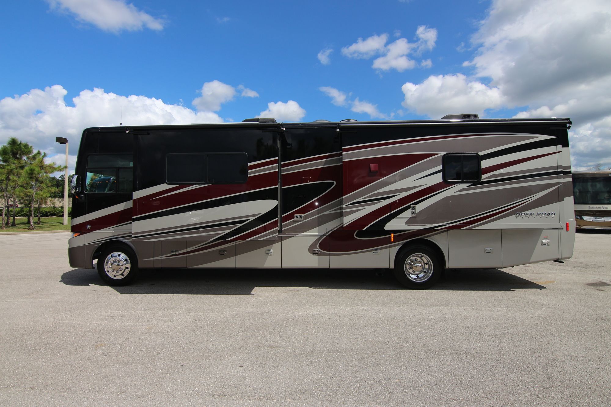 New 2020 Tiffin Motor Homes Allegro 34PA Class A  For Sale