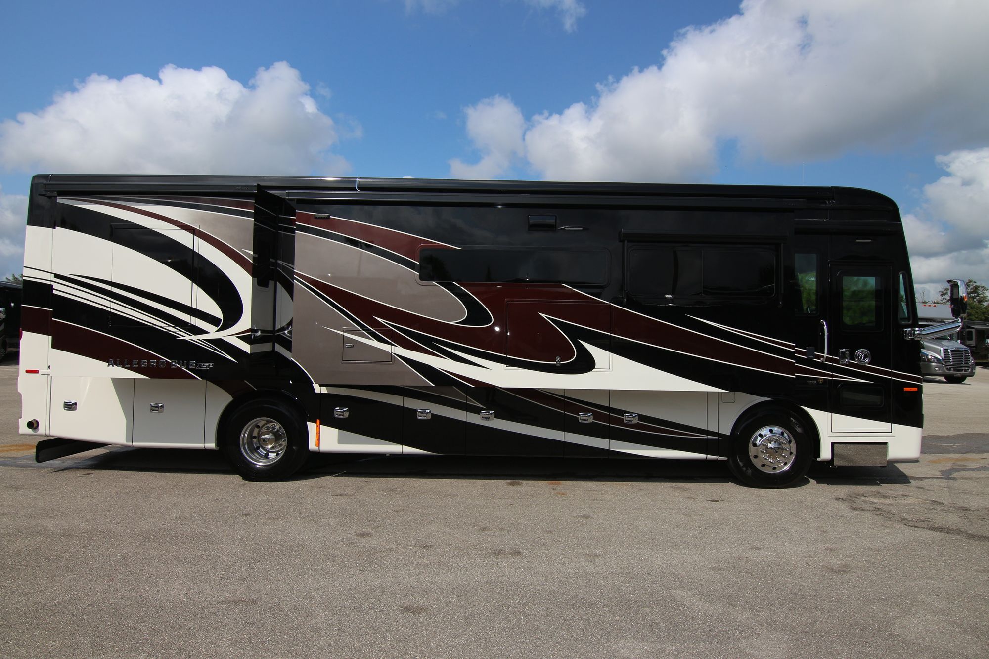 New 2020 Tiffin Motor Homes Allegro Bus 37AP Class A  For Sale