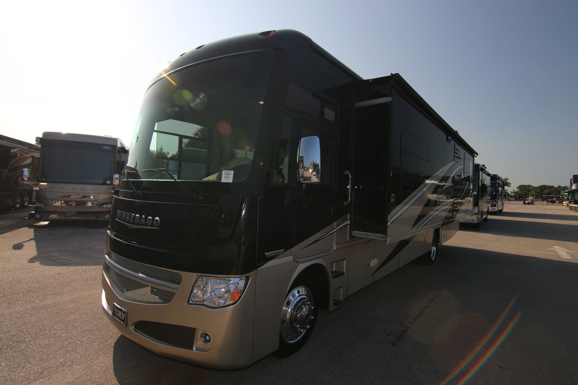 Used 2015 Winnebago Adventurer 35P Class A  For Sale