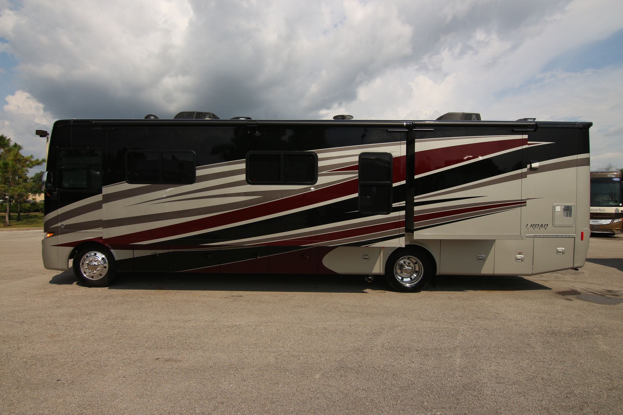 Used 2018 Tiffin Motor Homes Allegro 36LA Class A  For Sale