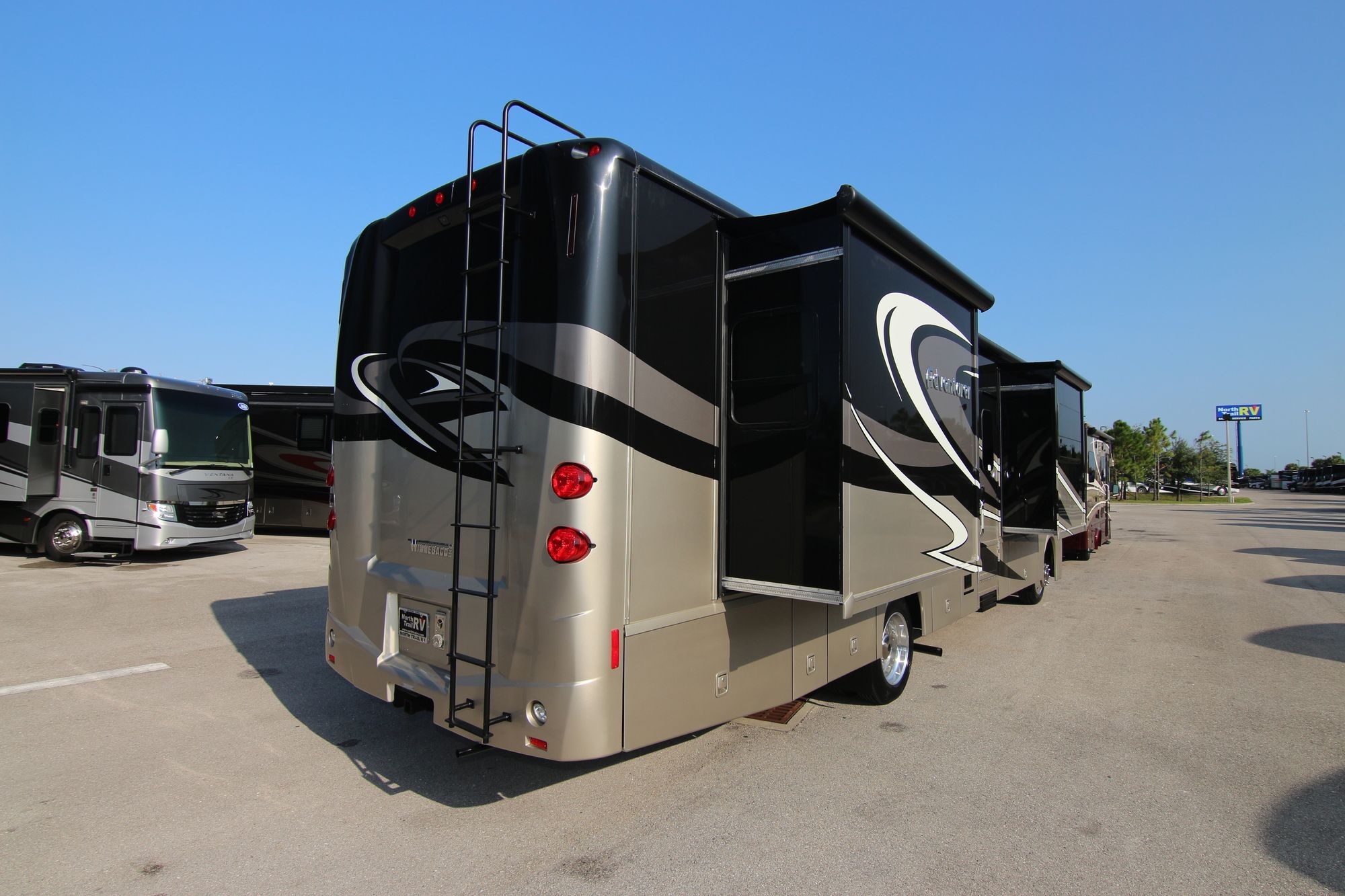 Used 2015 Winnebago Adventurer 35P Class A  For Sale