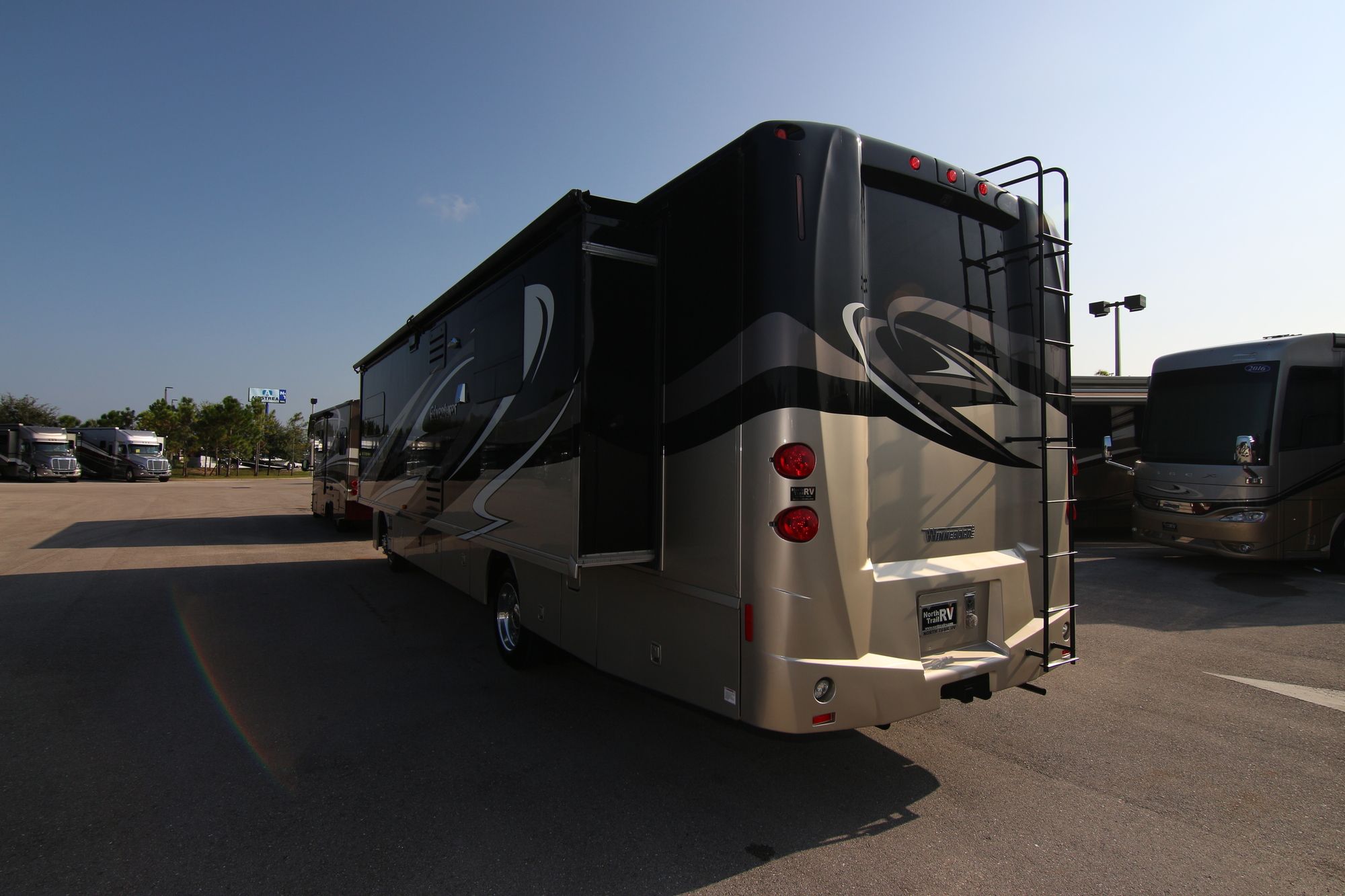 Used 2015 Winnebago Adventurer 35P Class A  For Sale