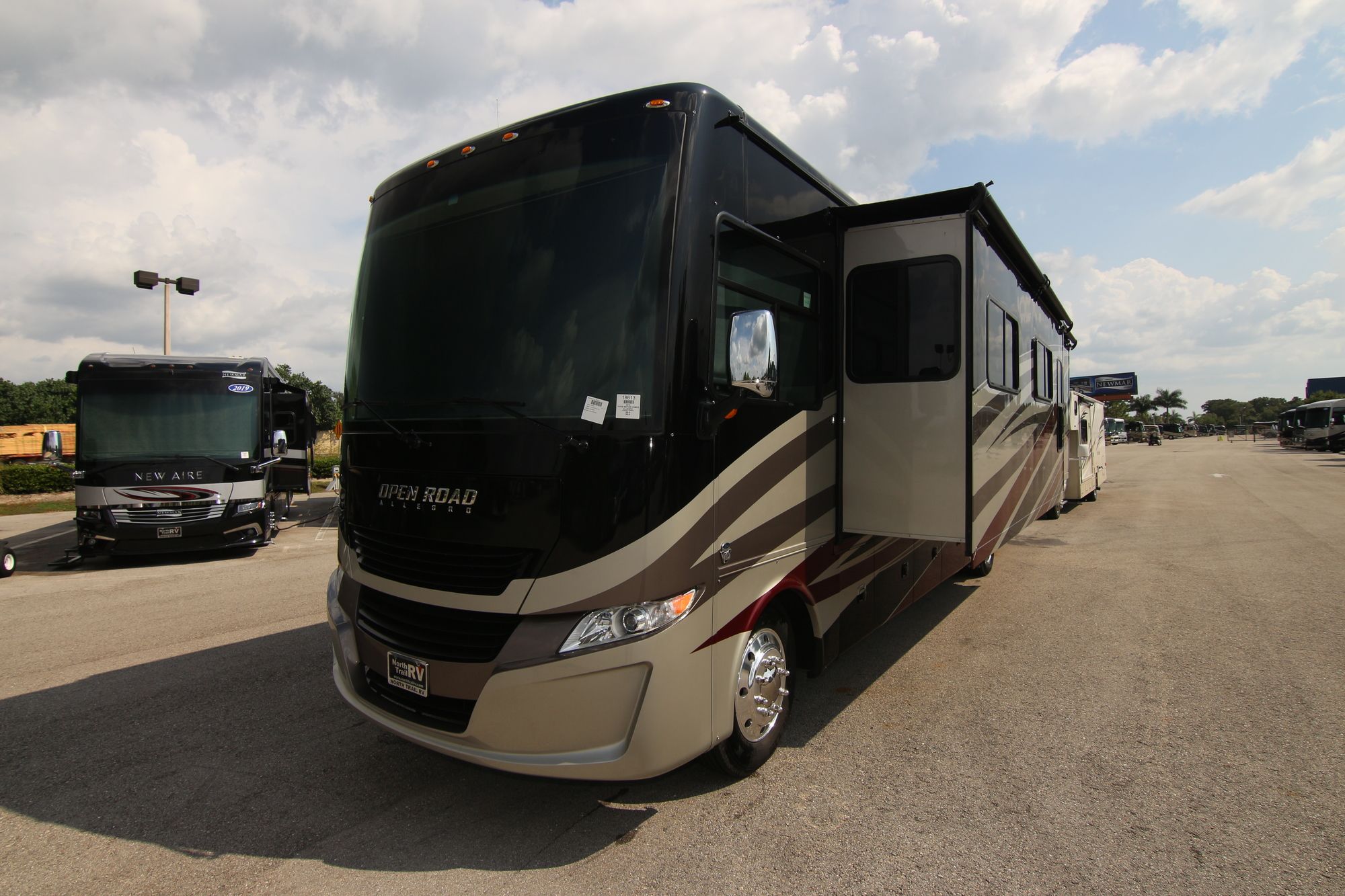 Used 2018 Tiffin Motor Homes Allegro 36LA Class A  For Sale