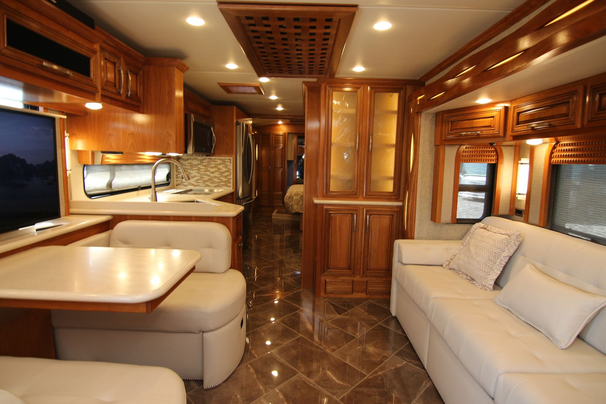 Used 2018 Newmar New Aire 3343 Class A  For Sale