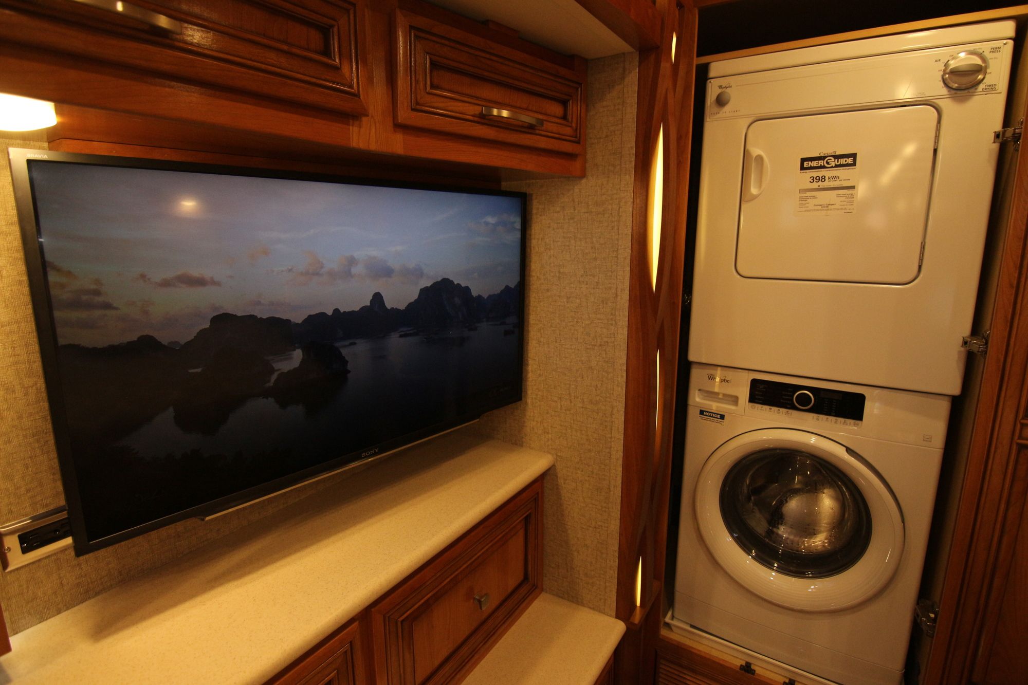 Used 2018 Newmar New Aire 3343 Class A  For Sale