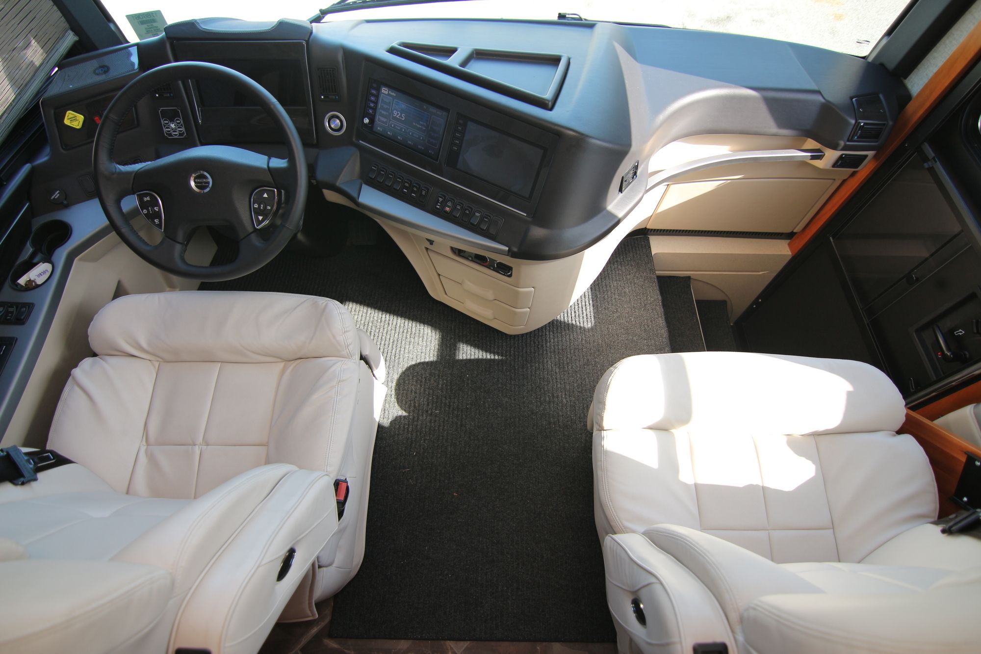 Used 2018 Newmar New Aire 3343 Class A  For Sale
