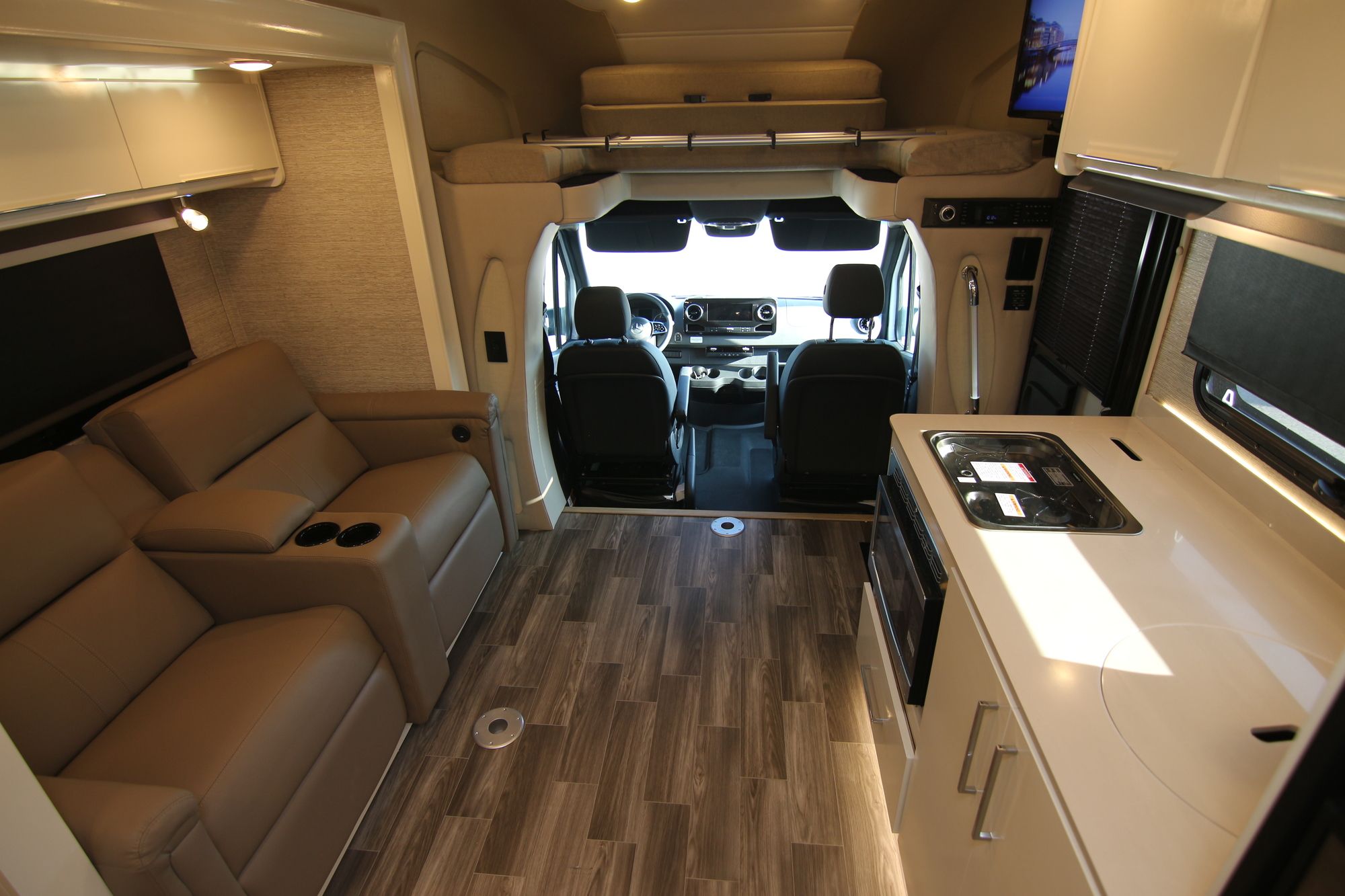 New 2020 Tiffin Motor Homes Wayfarer 25RW Class C  For Sale