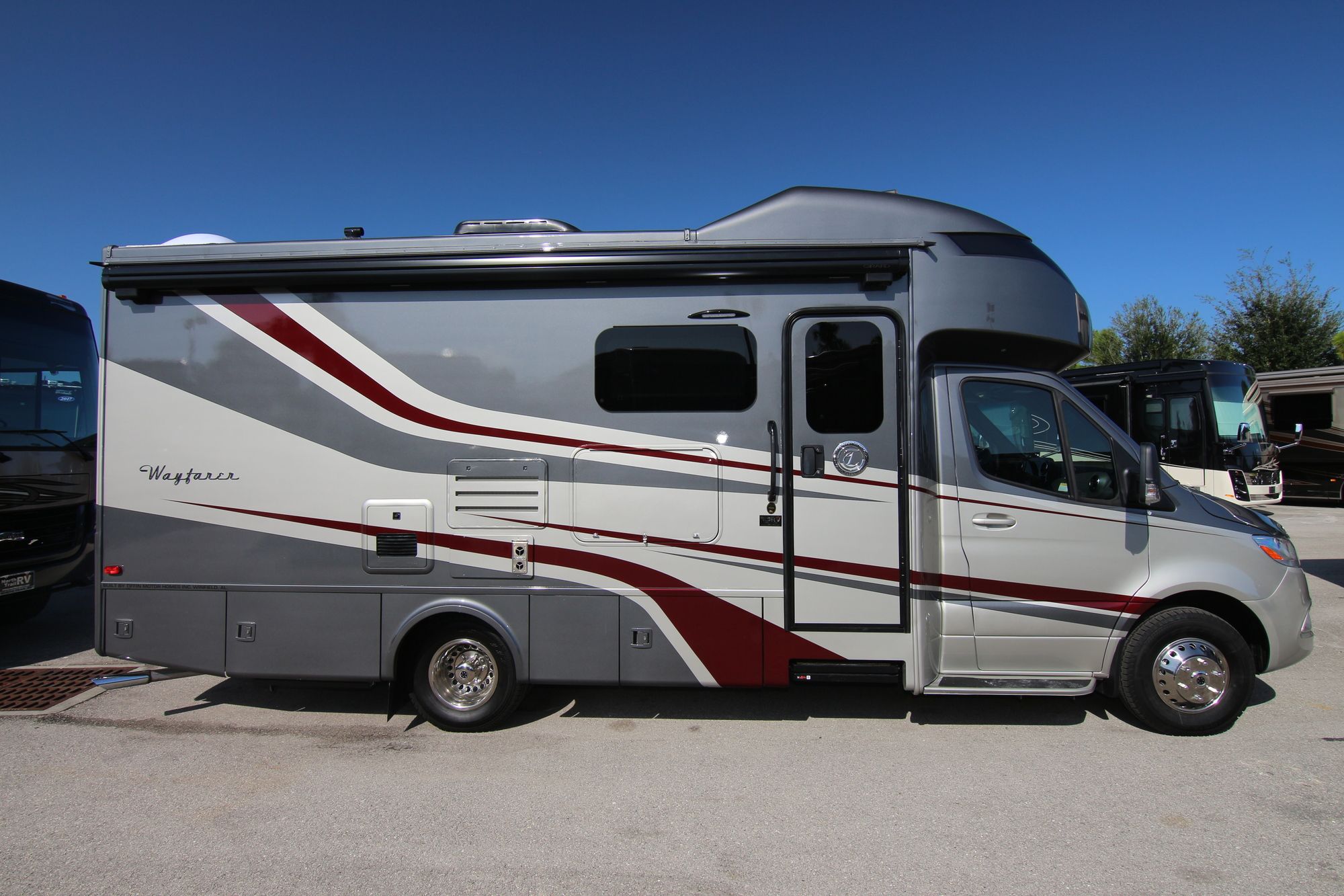 New 2020 Tiffin Motor Homes Wayfarer 25RW Class C  For Sale