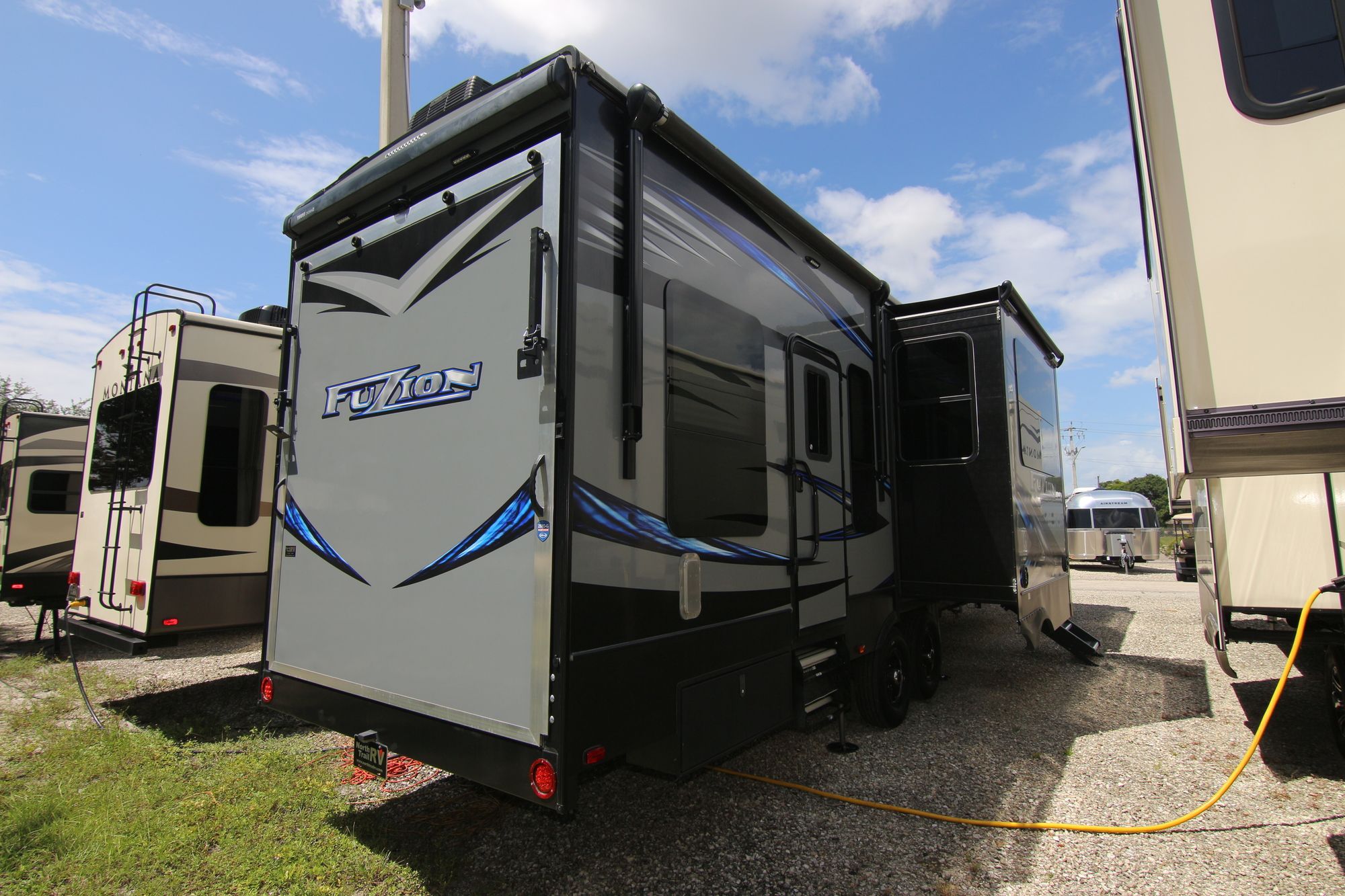 Used 2018 Keystone Fuzion M371 Fifth Wheel  For Sale