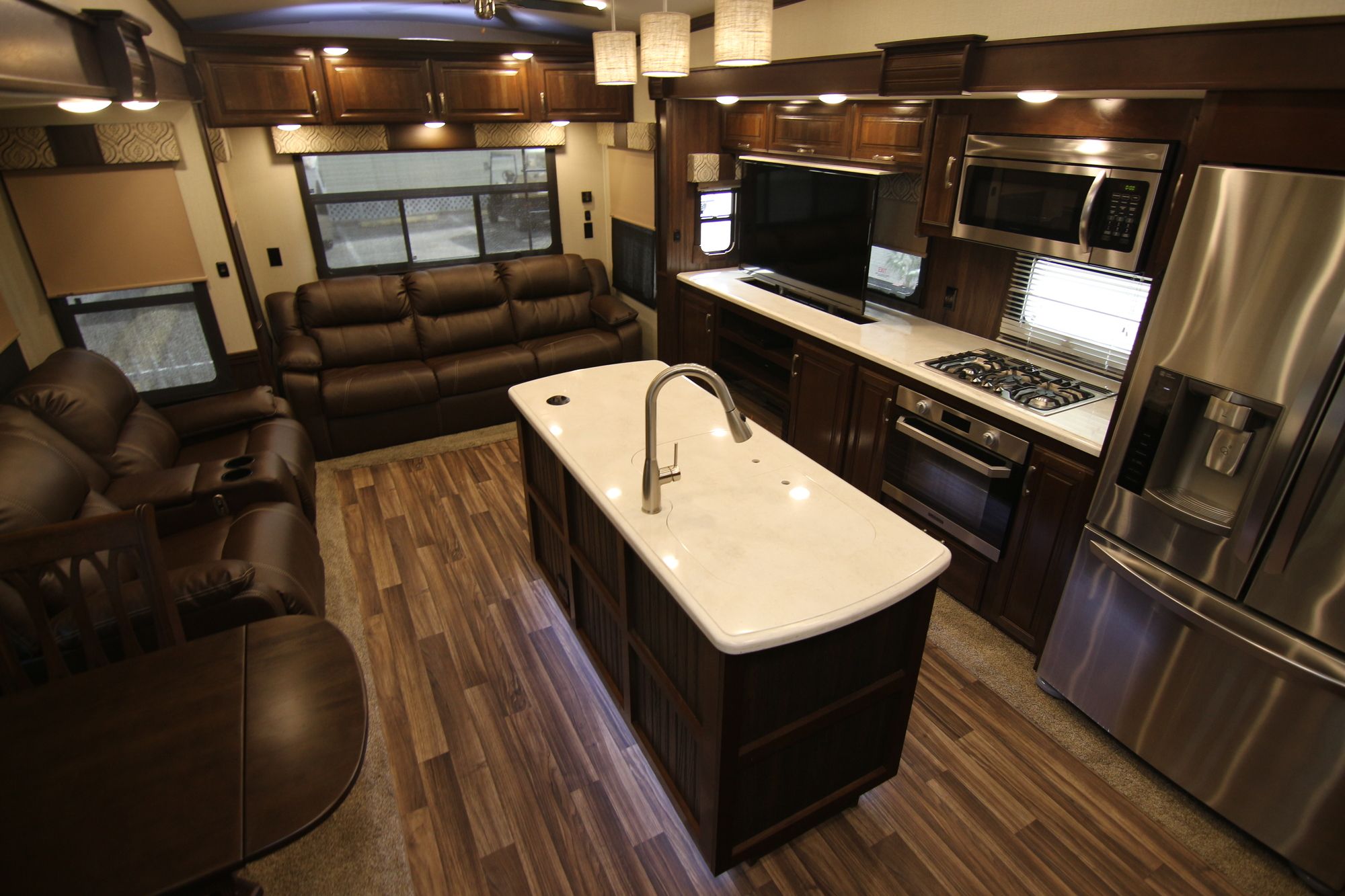 Used 2018 Forest River Cardinal 3350RL Fifth Wheel  For Sale