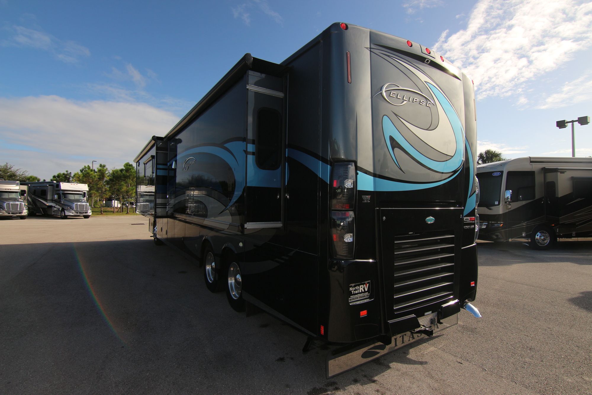 Used 2014 Itasca Ellipse 42GD Class A  For Sale