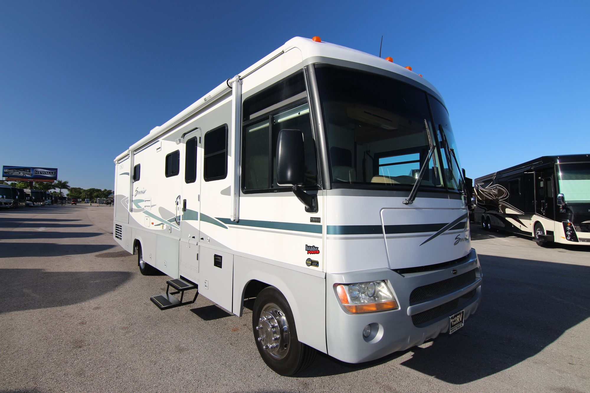 Used 2003 Itasca Suncruiser 33V Class A  For Sale