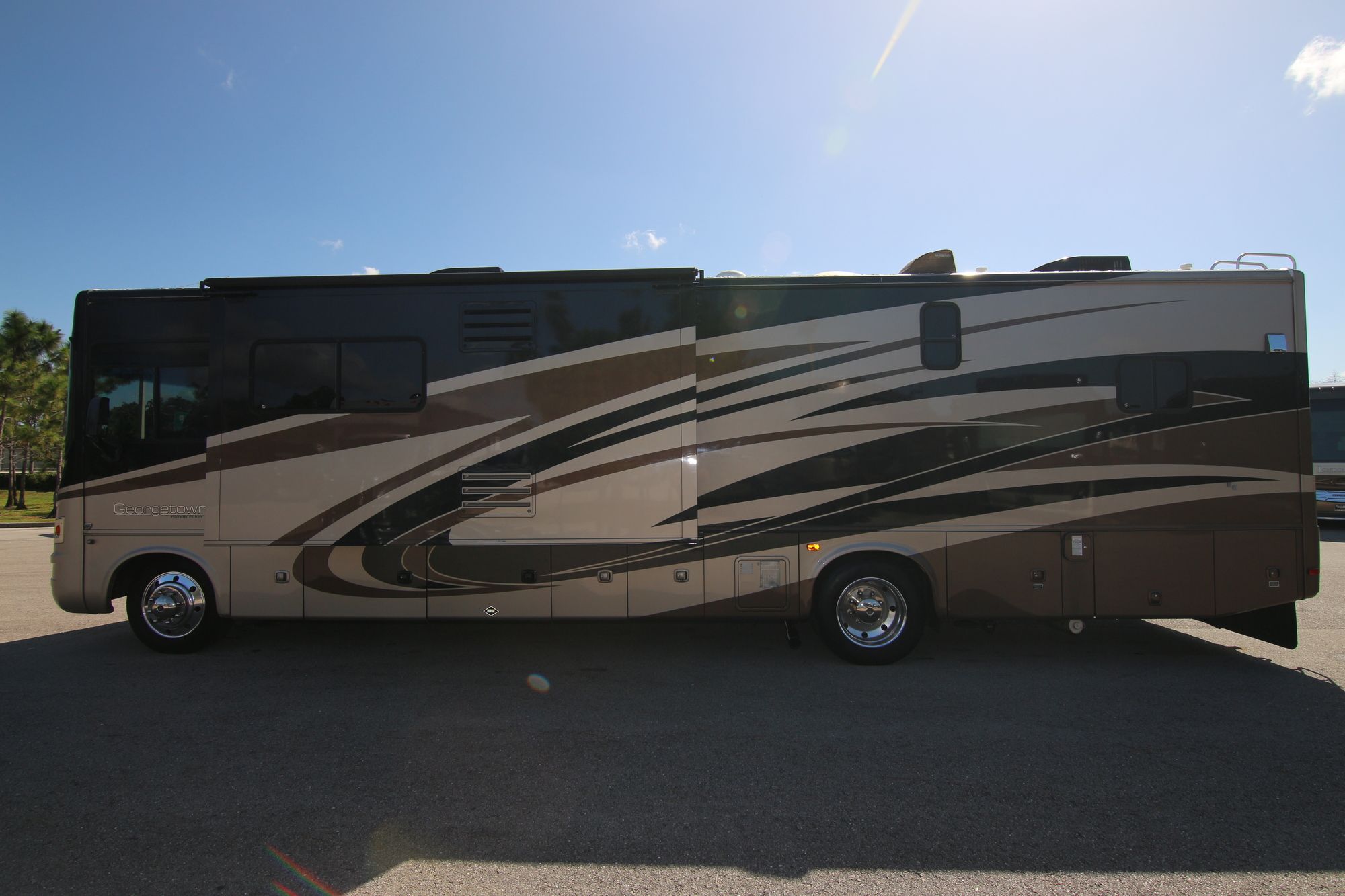 Used 2010 Forest River Georgetown 373 Class A  For Sale