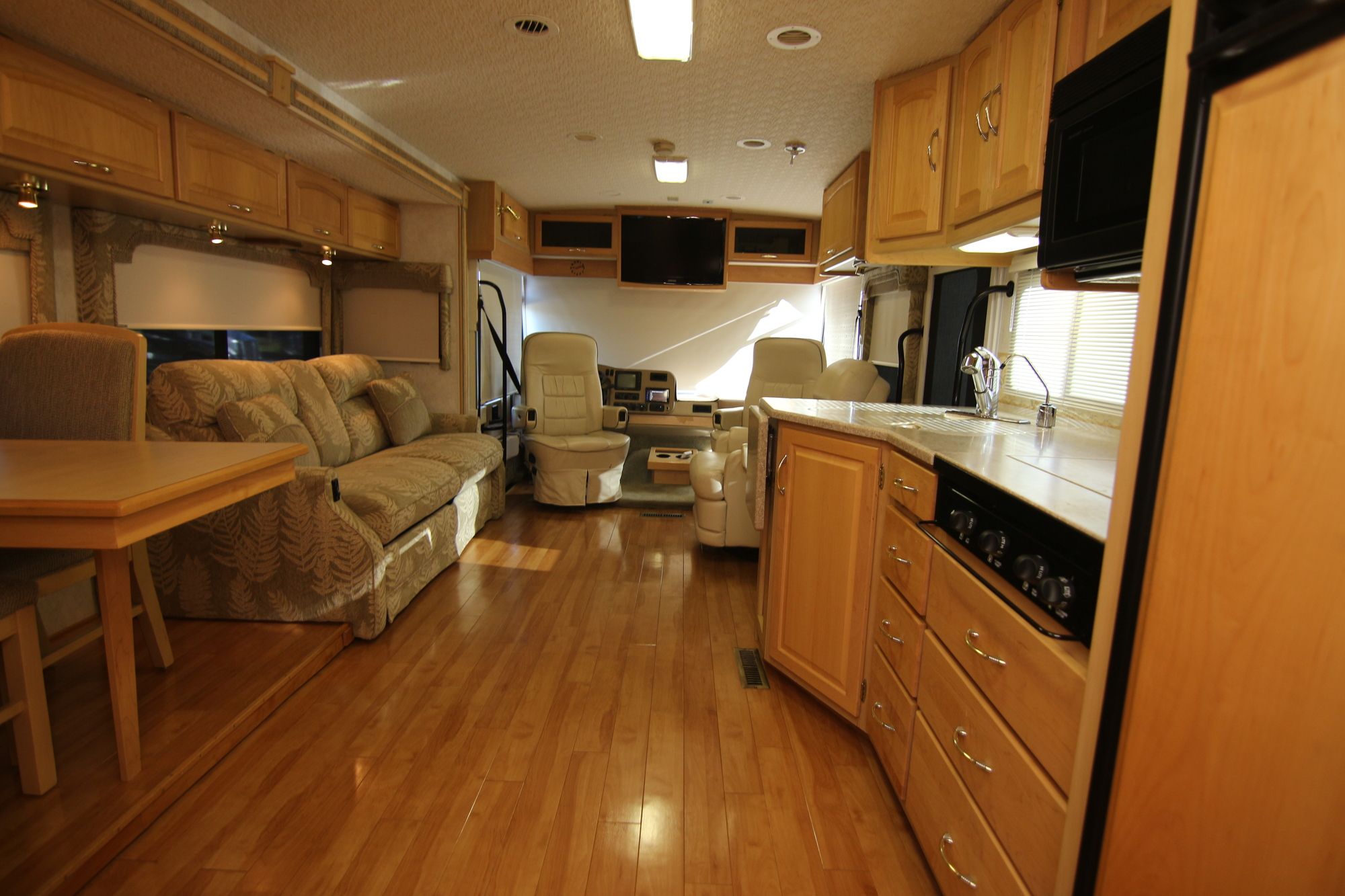 Used 2003 Itasca Suncruiser 33V Class A  For Sale